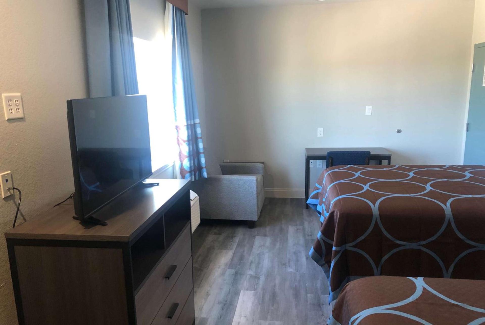 Hotel Blue Spring photo 8