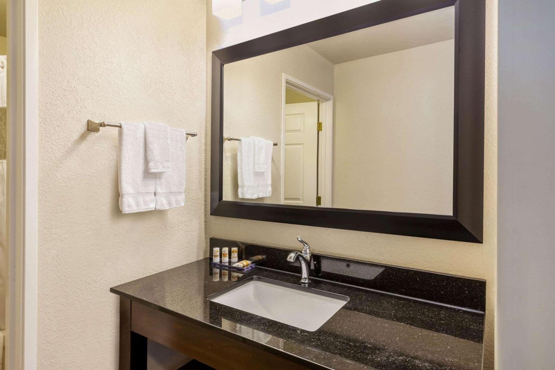La Quinta by Wyndham Spokane Valley photo 28