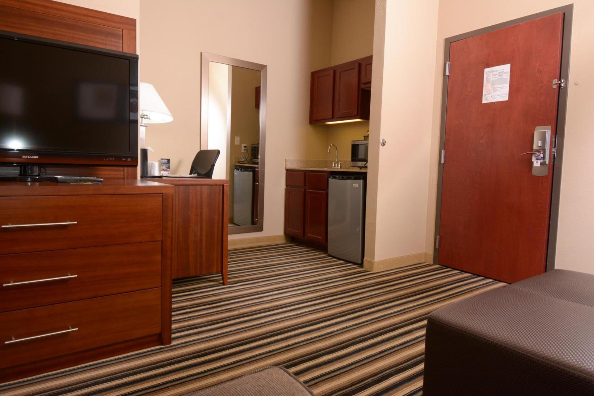 Comfort Suites Waco North - Near University Area photo 18