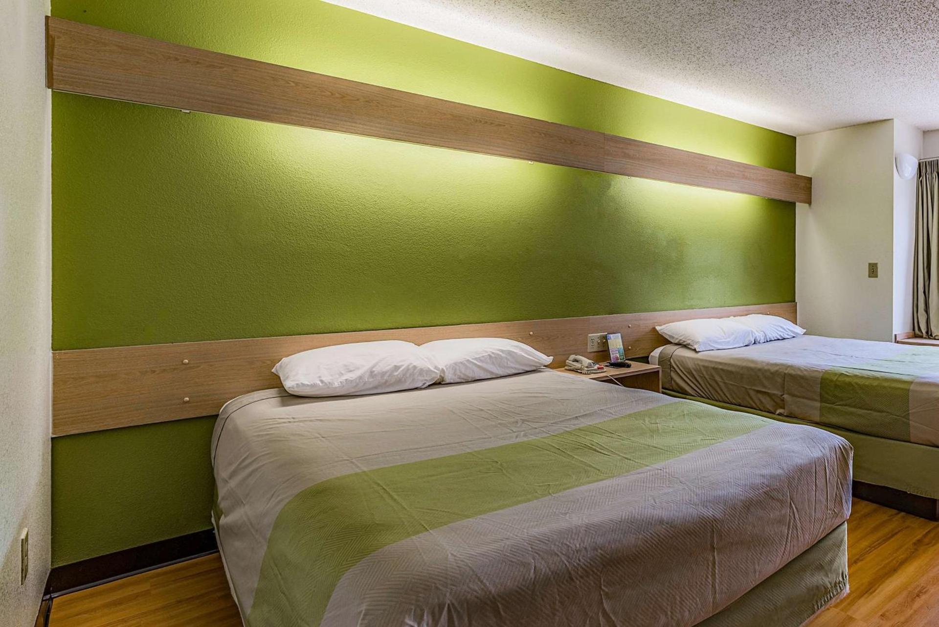 Motel 6-Charlotte, NC - University photo 19
