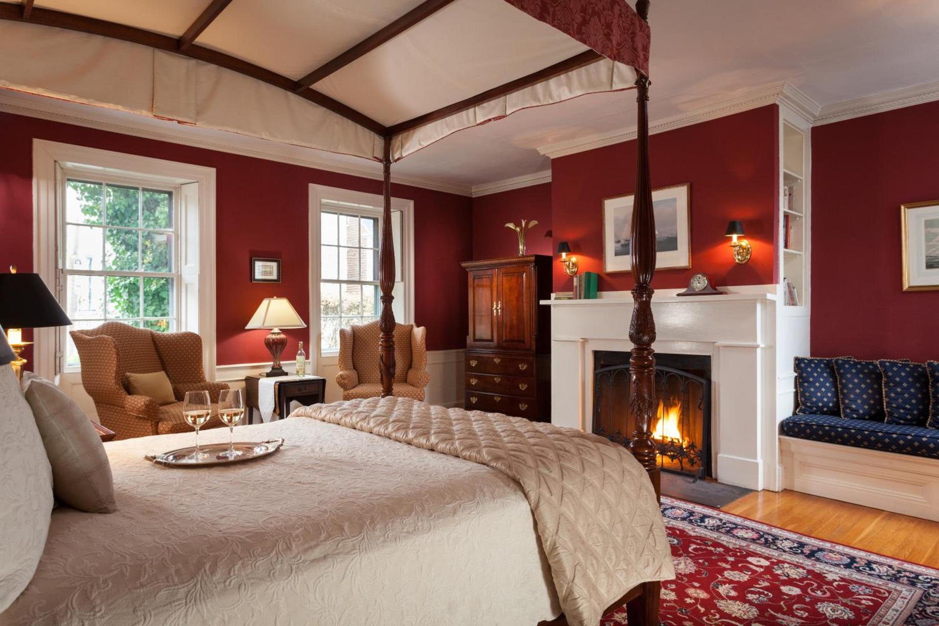 Harbor Light Inn photo 39