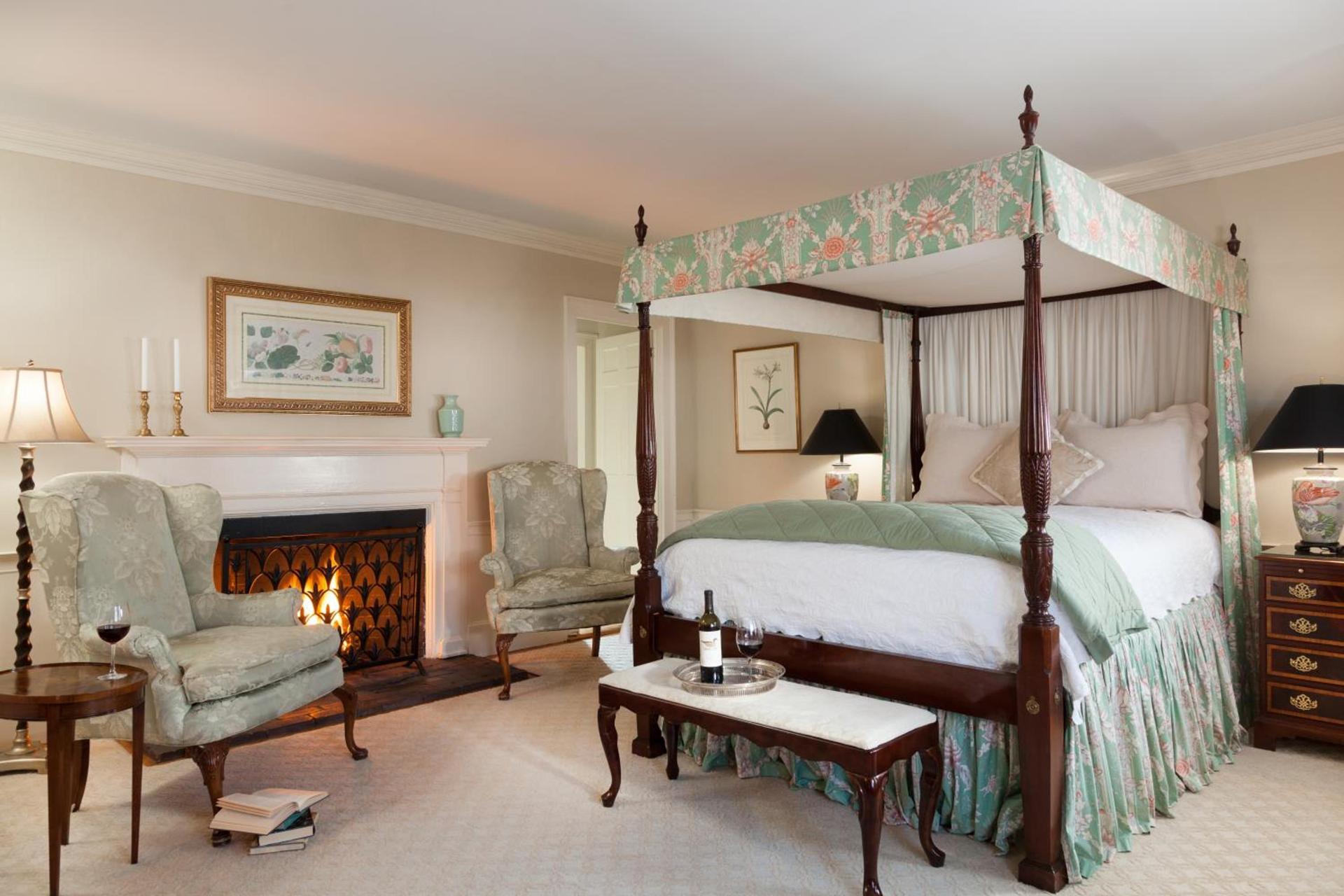 Harbor Light Inn photo 11