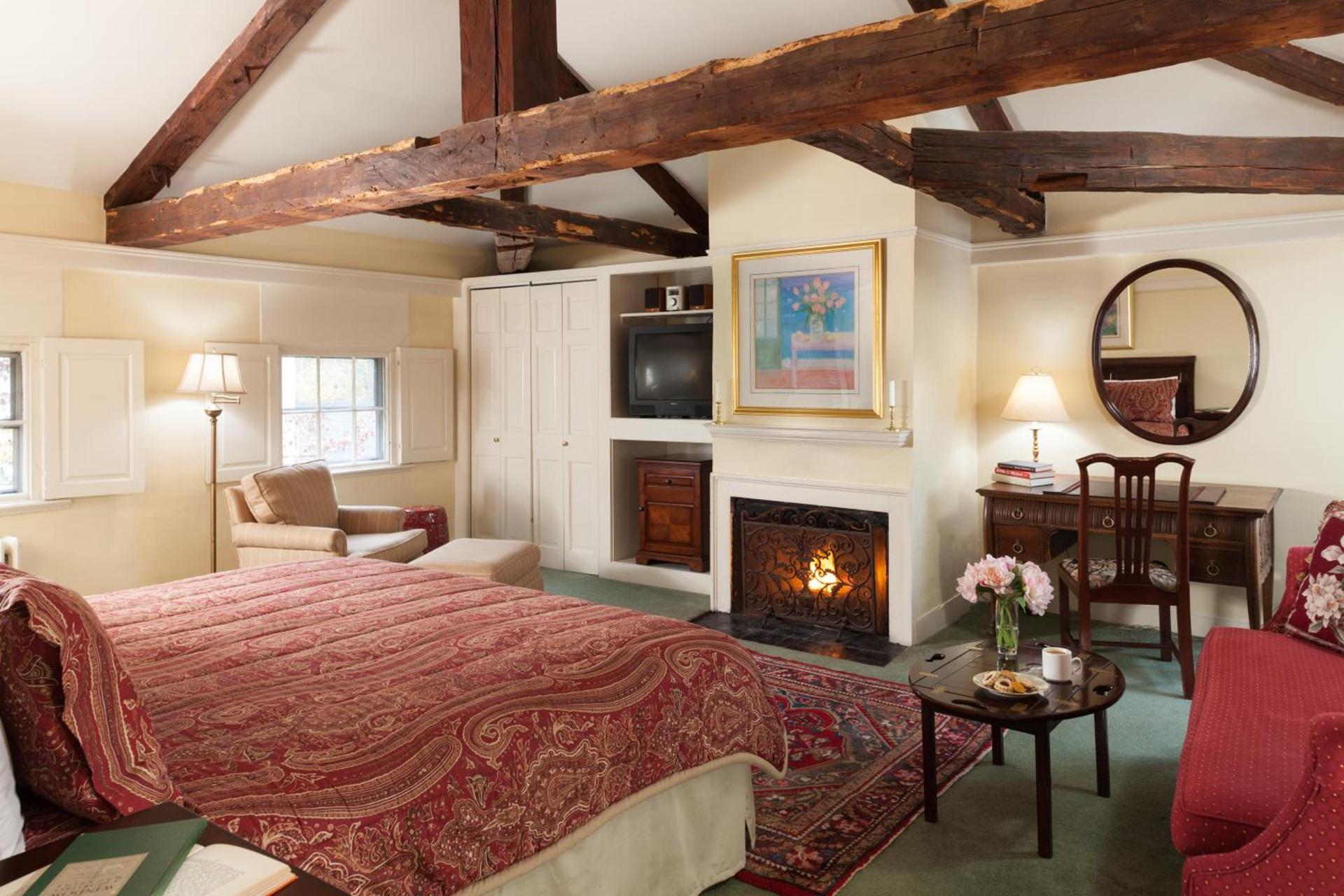 Harbor Light Inn photo 25