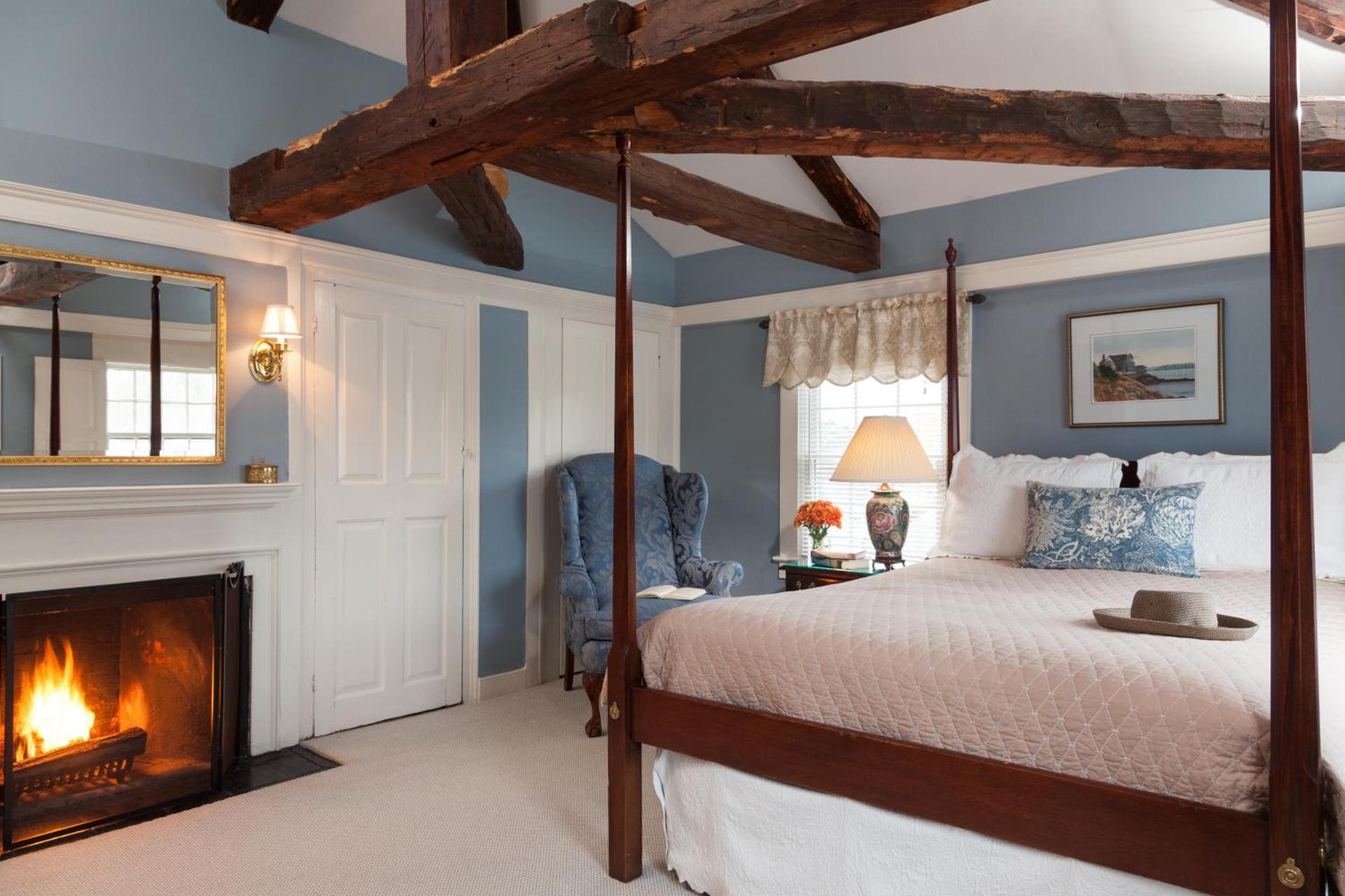 Harbor Light Inn photo 18