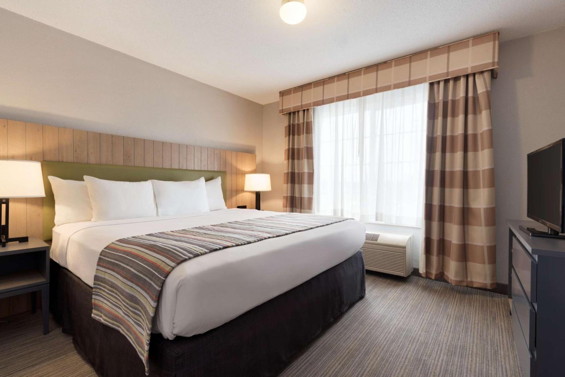 Country Inn & Suites by Radisson, Minneapolis-Shakopee photo 17