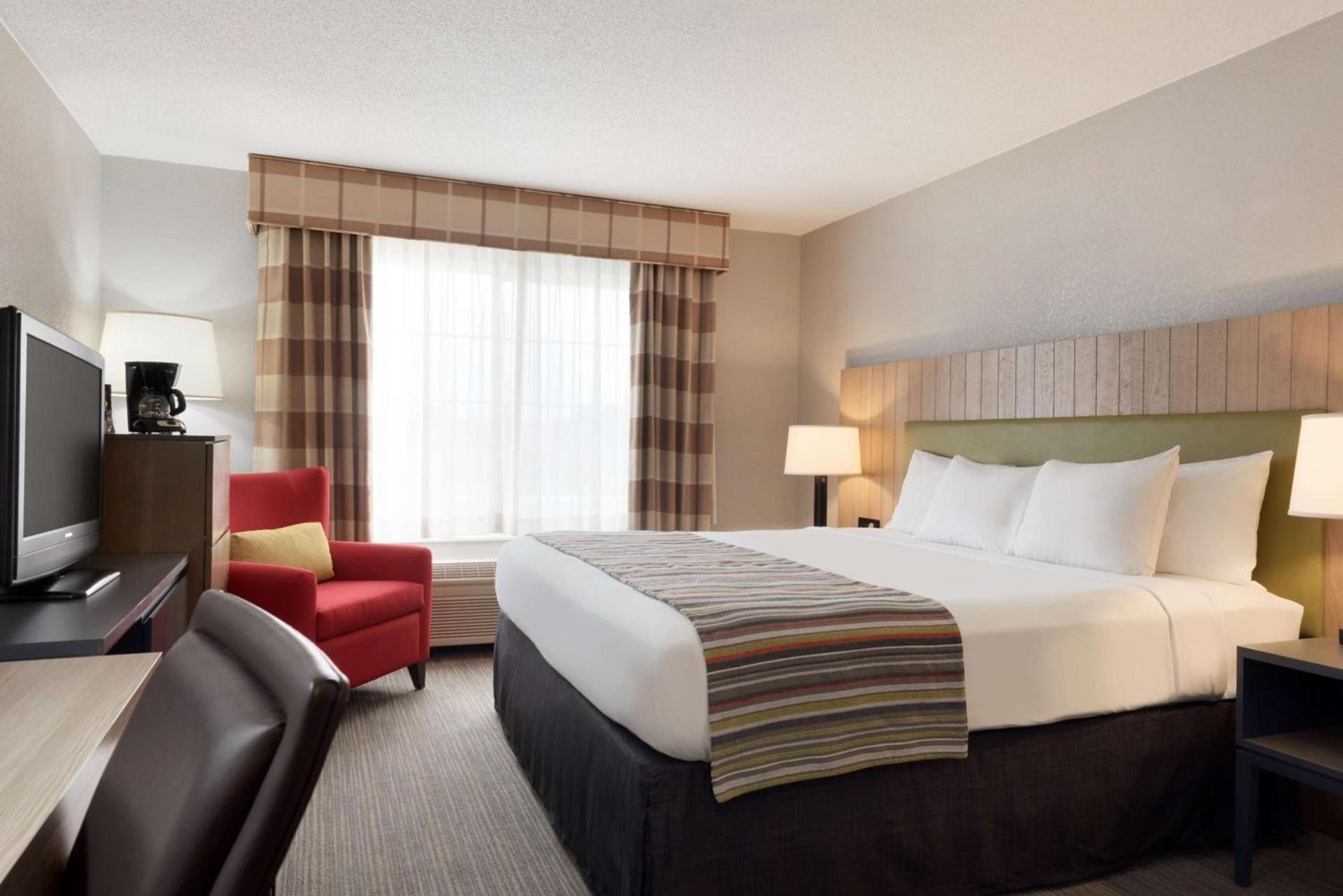 Country Inn & Suites by Radisson, Minneapolis-Shakopee photo 21
