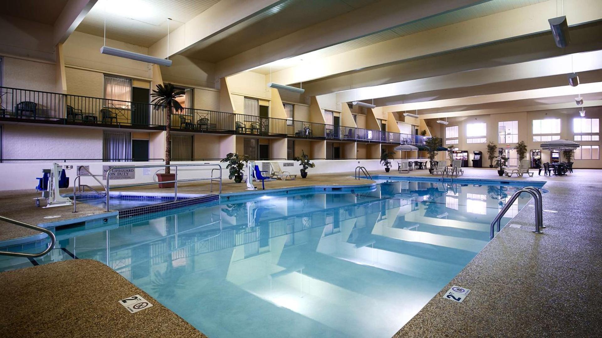 Country Inn & Suites by Radisson, Fergus Falls, MN photo 53