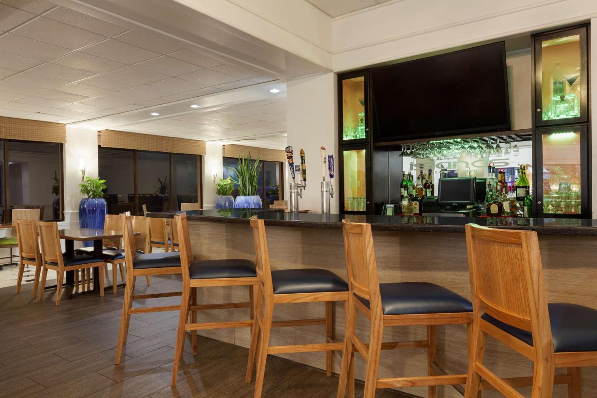 DoubleTree by Hilton Corpus Christi Beachfront photo 59