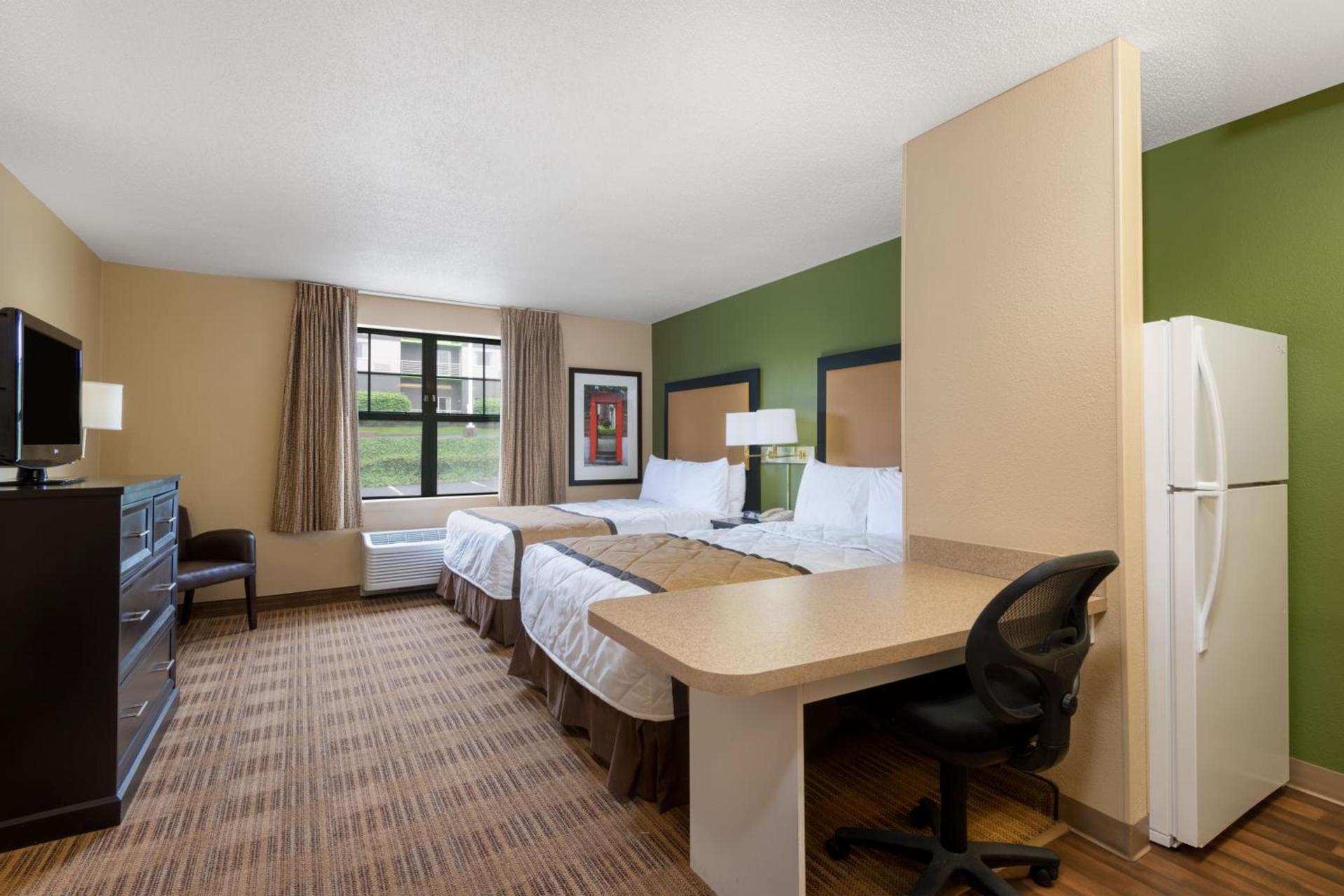 Extended Stay America Suites - Cleveland - Brooklyn photo 42
