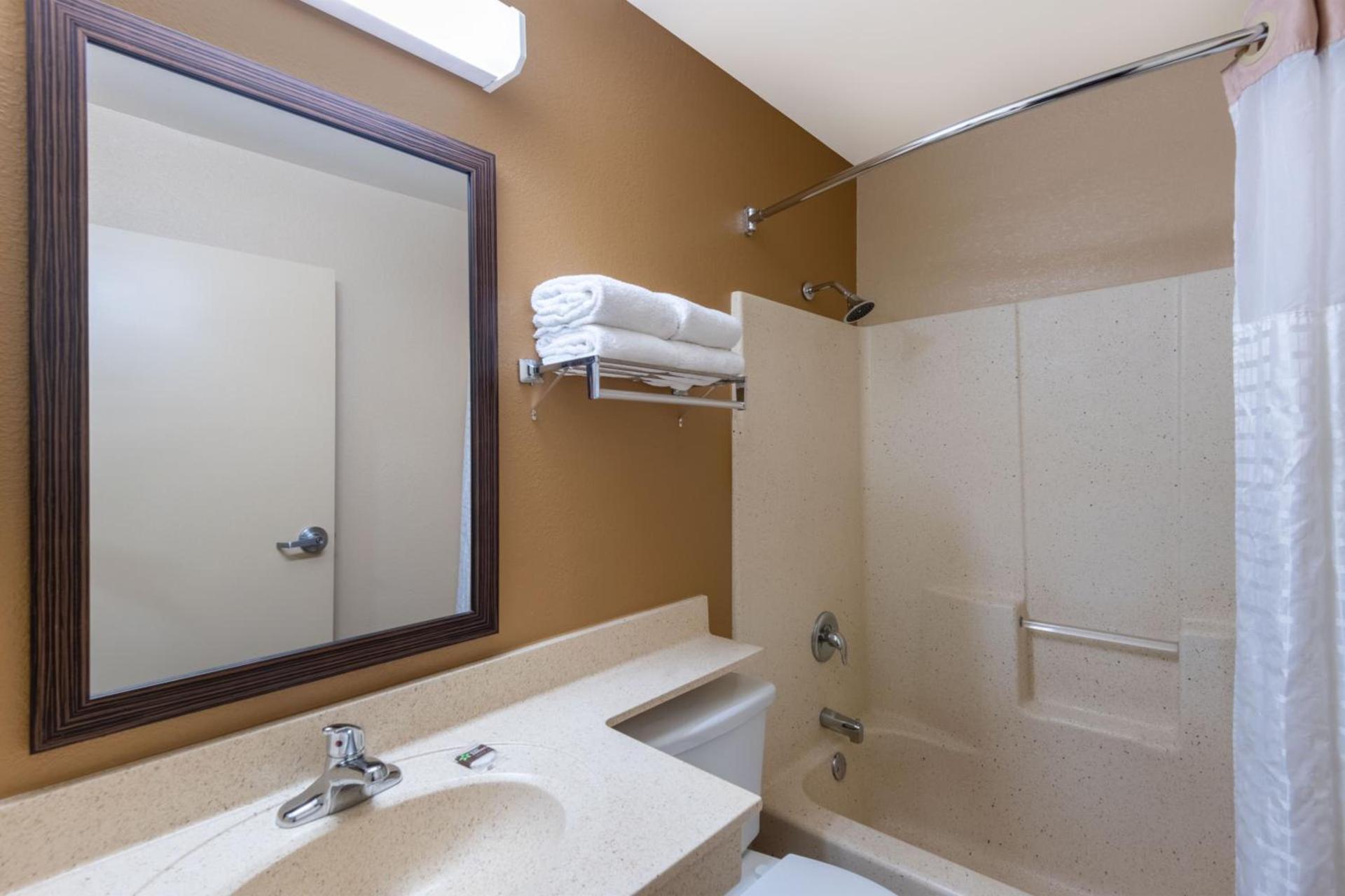 Extended Stay America Suites - Cleveland - Brooklyn photo 45