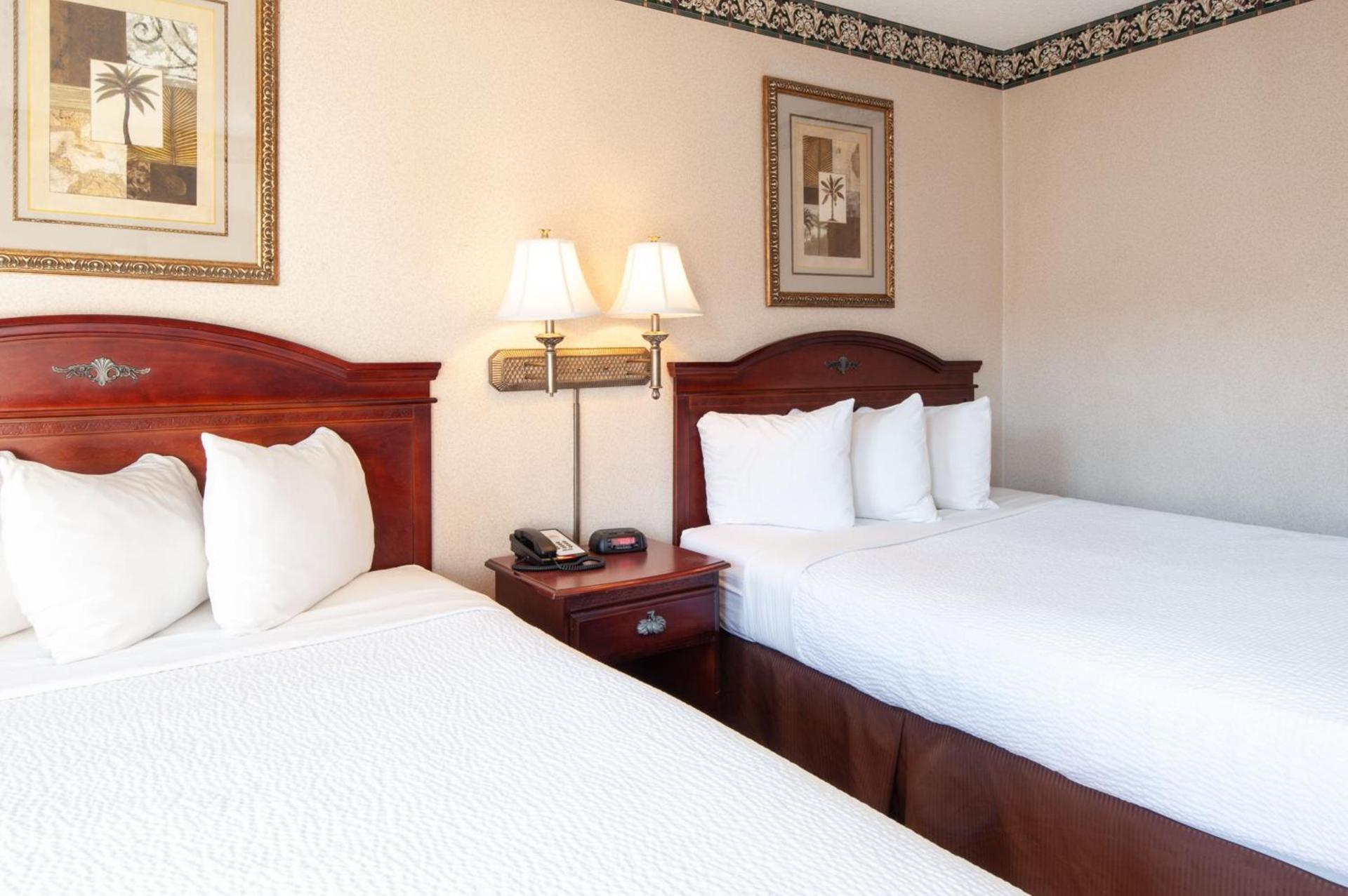 Studio City Court Yard Hotel photo 24