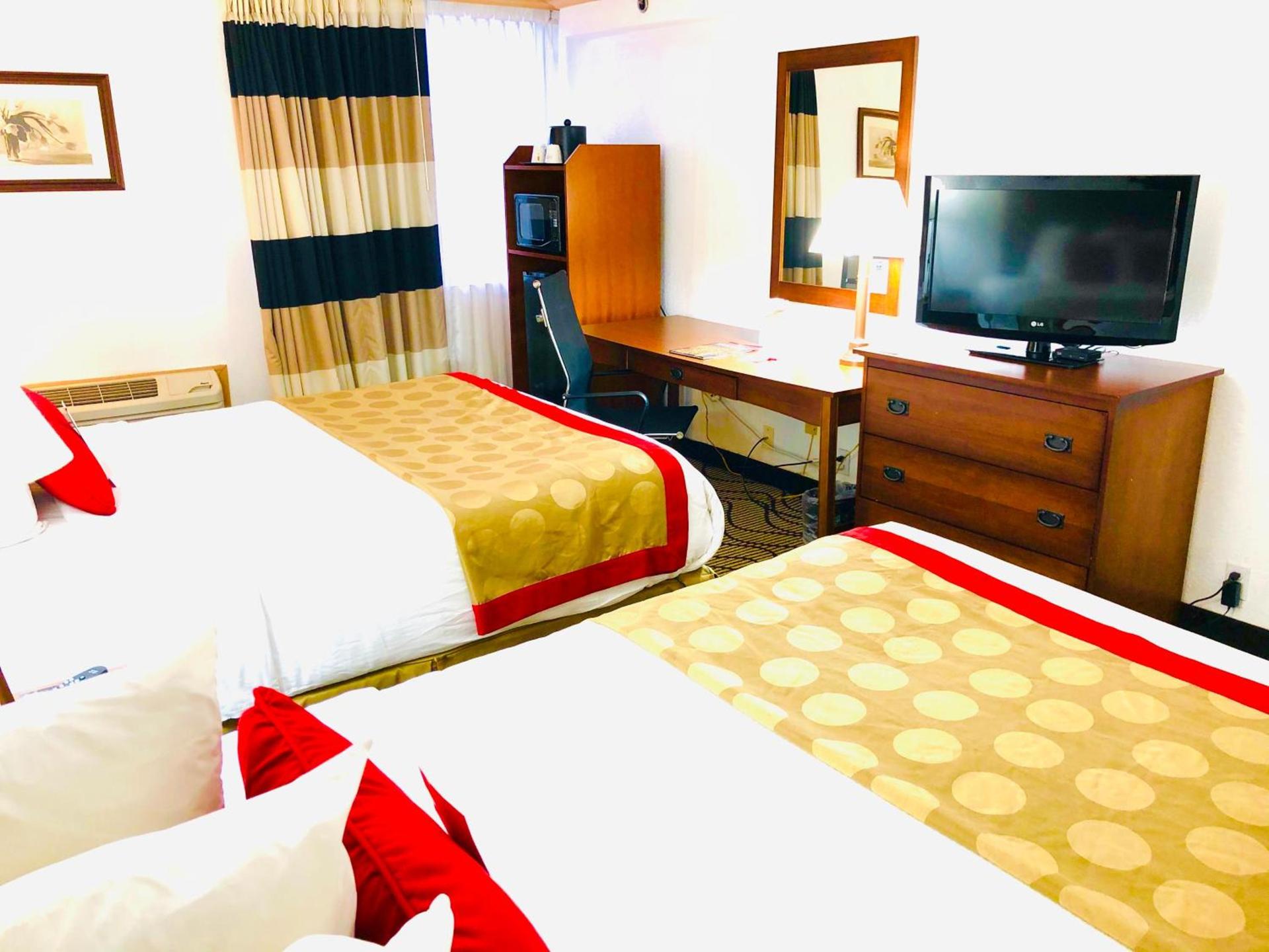 Ramada by Wyndham Birmingham Airport photo 10