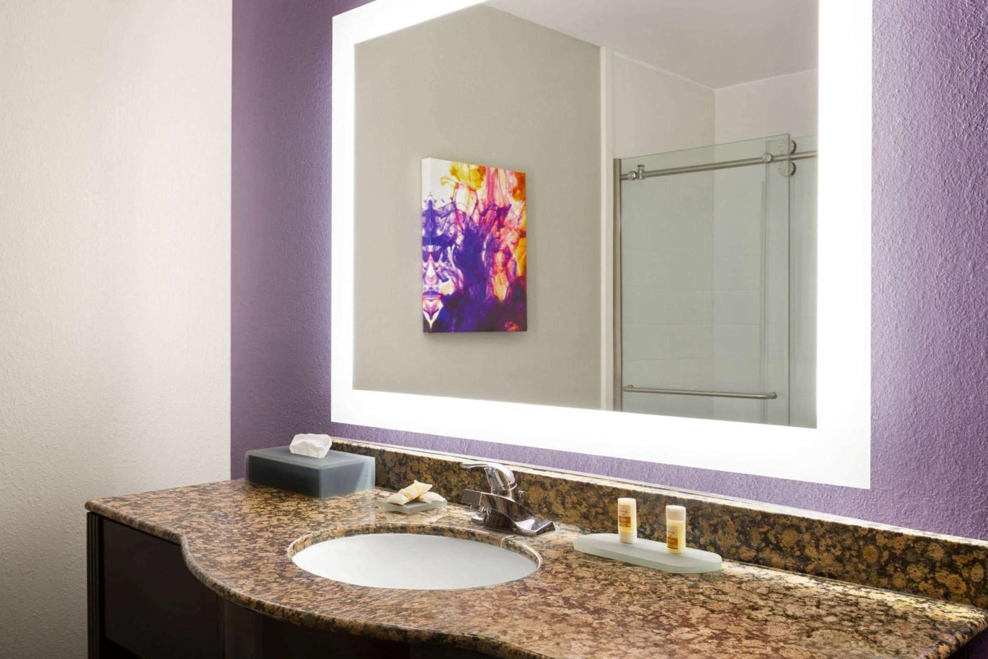 La Quinta by Wyndham Lackawanna photo 40