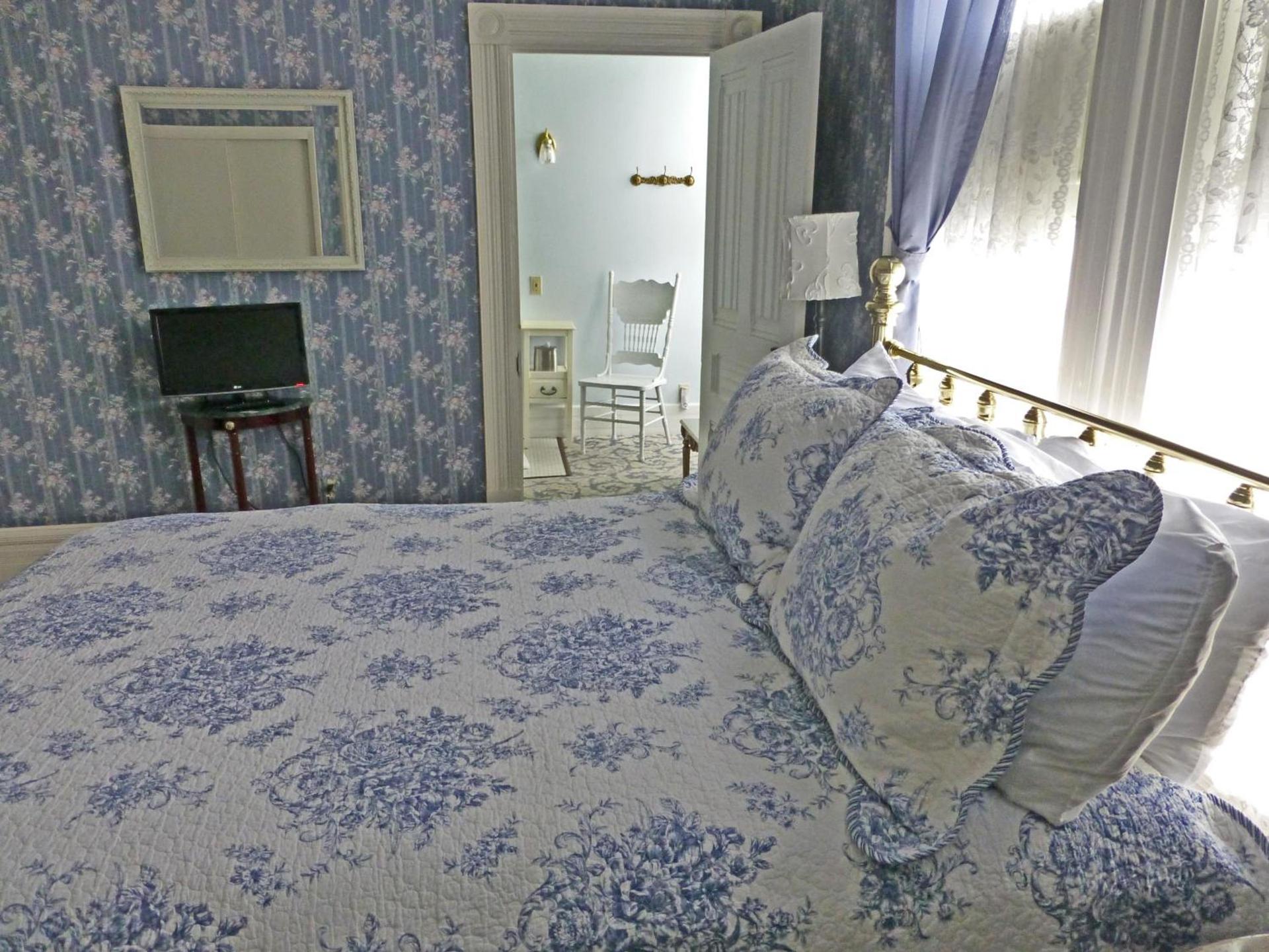 Victorian Inn photo 33
