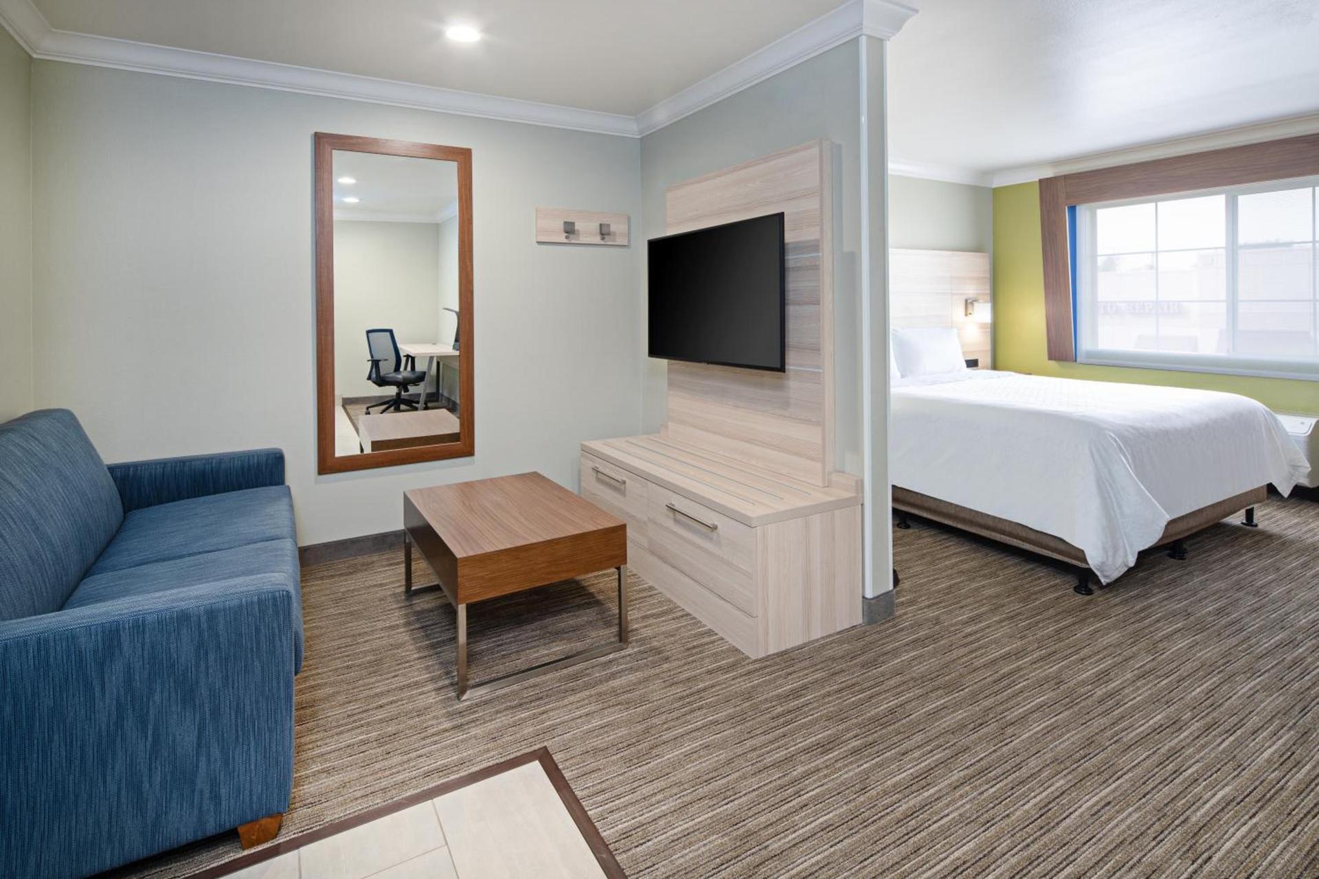 Holiday Inn Express & Suites Watsonville by IHG photo 28