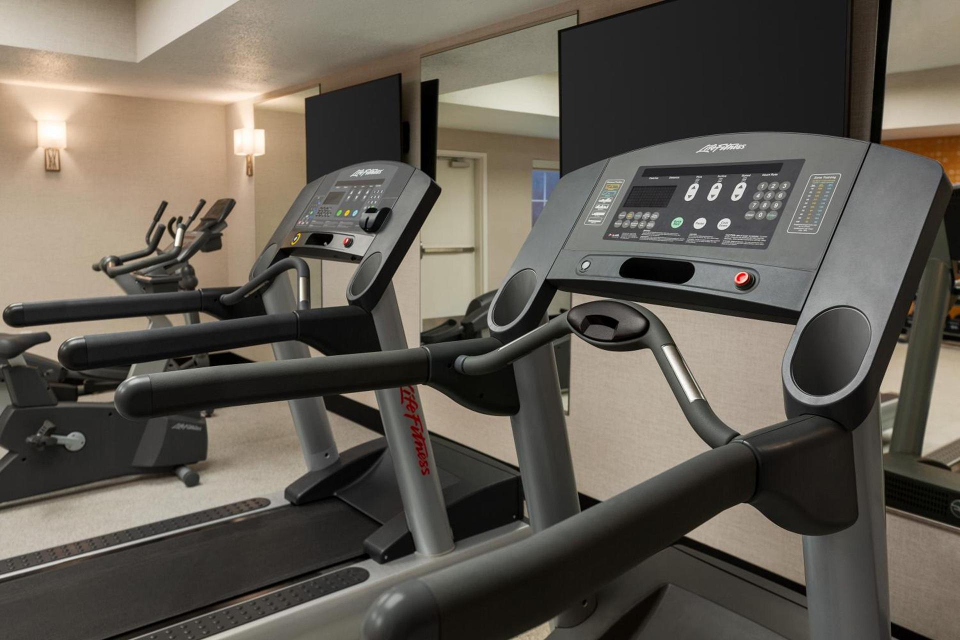 La Quinta Inn and Suites by Wyndham at WaTiki Waterpark photo 99