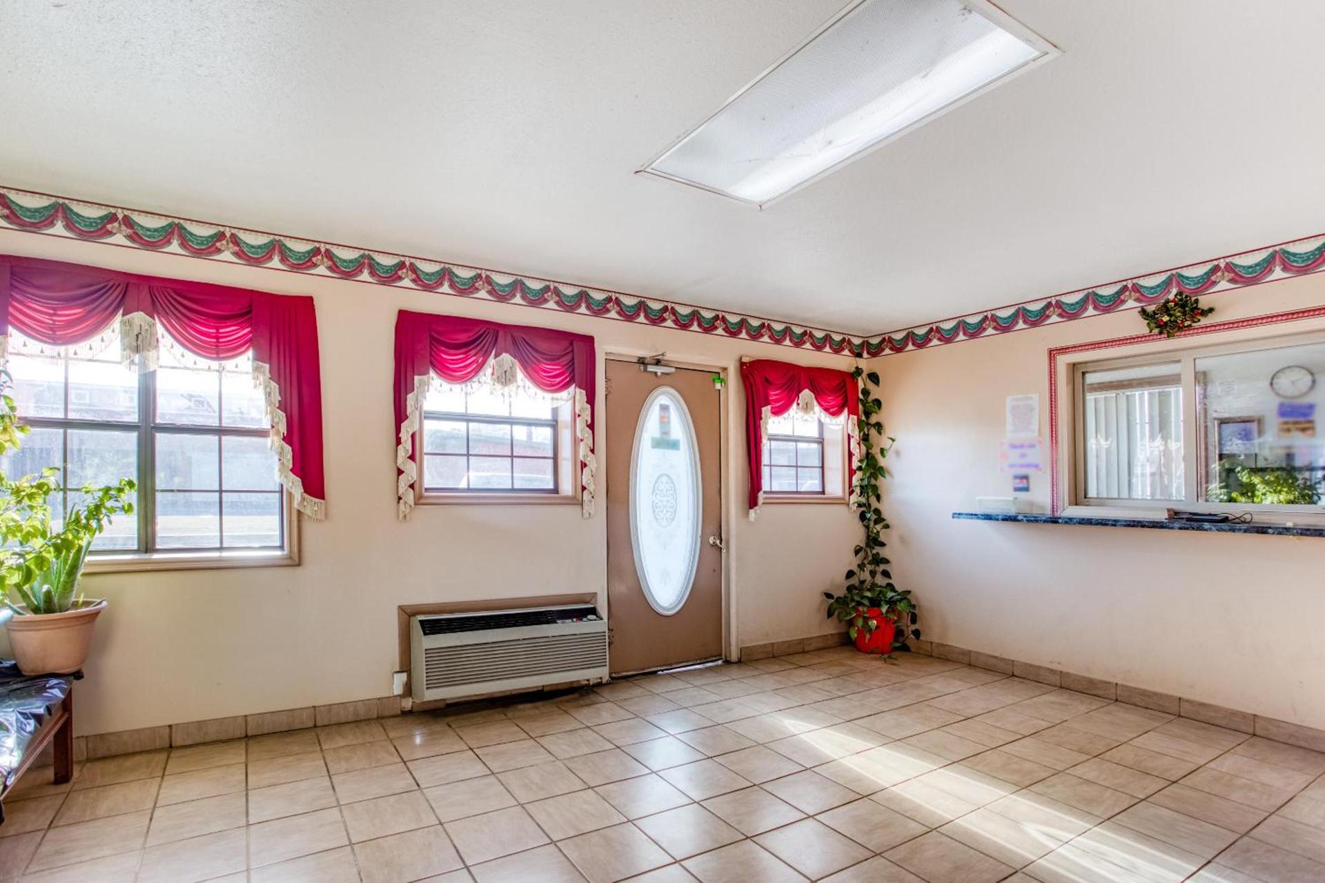 OYO Hotel Bald Knob near Searcy AR photo 16