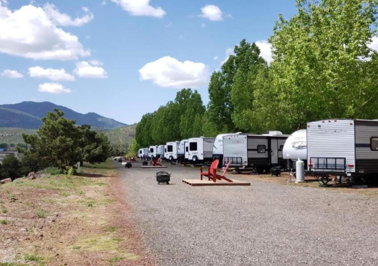 Grand Canyon RV Glamping — hotel in Williams