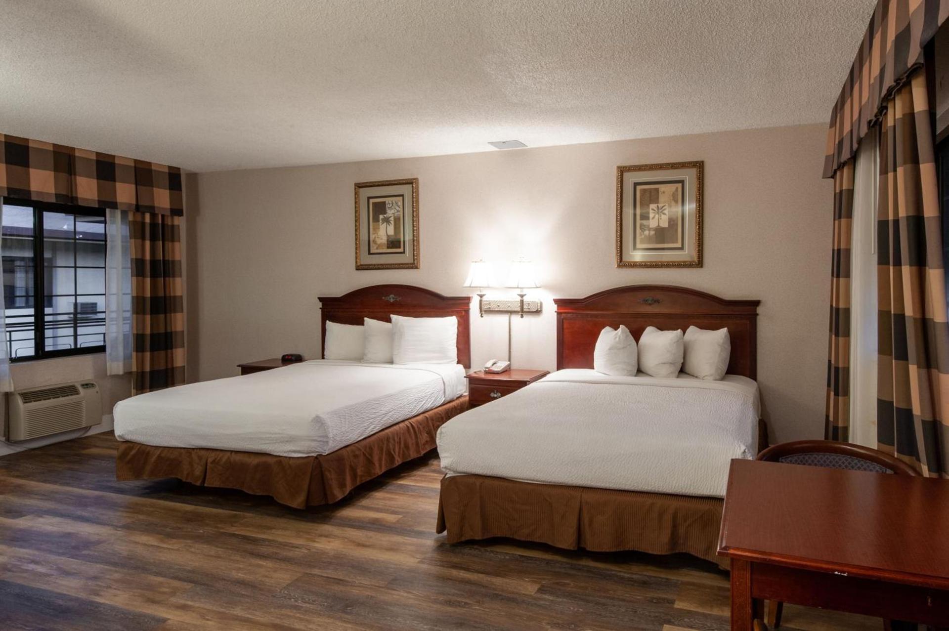 Studio City Court Yard Hotel photo 56