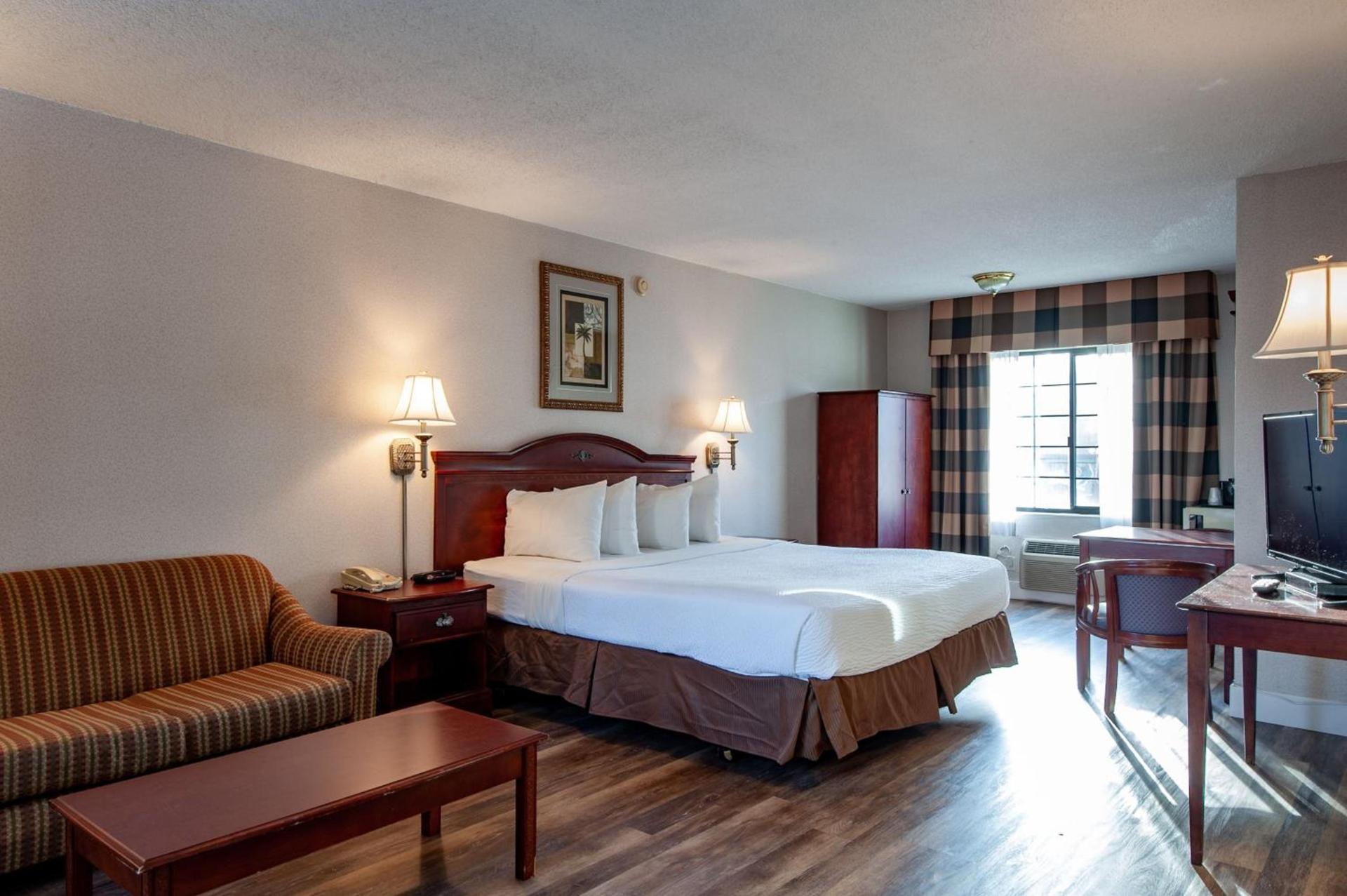 Studio City Court Yard Hotel photo 10
