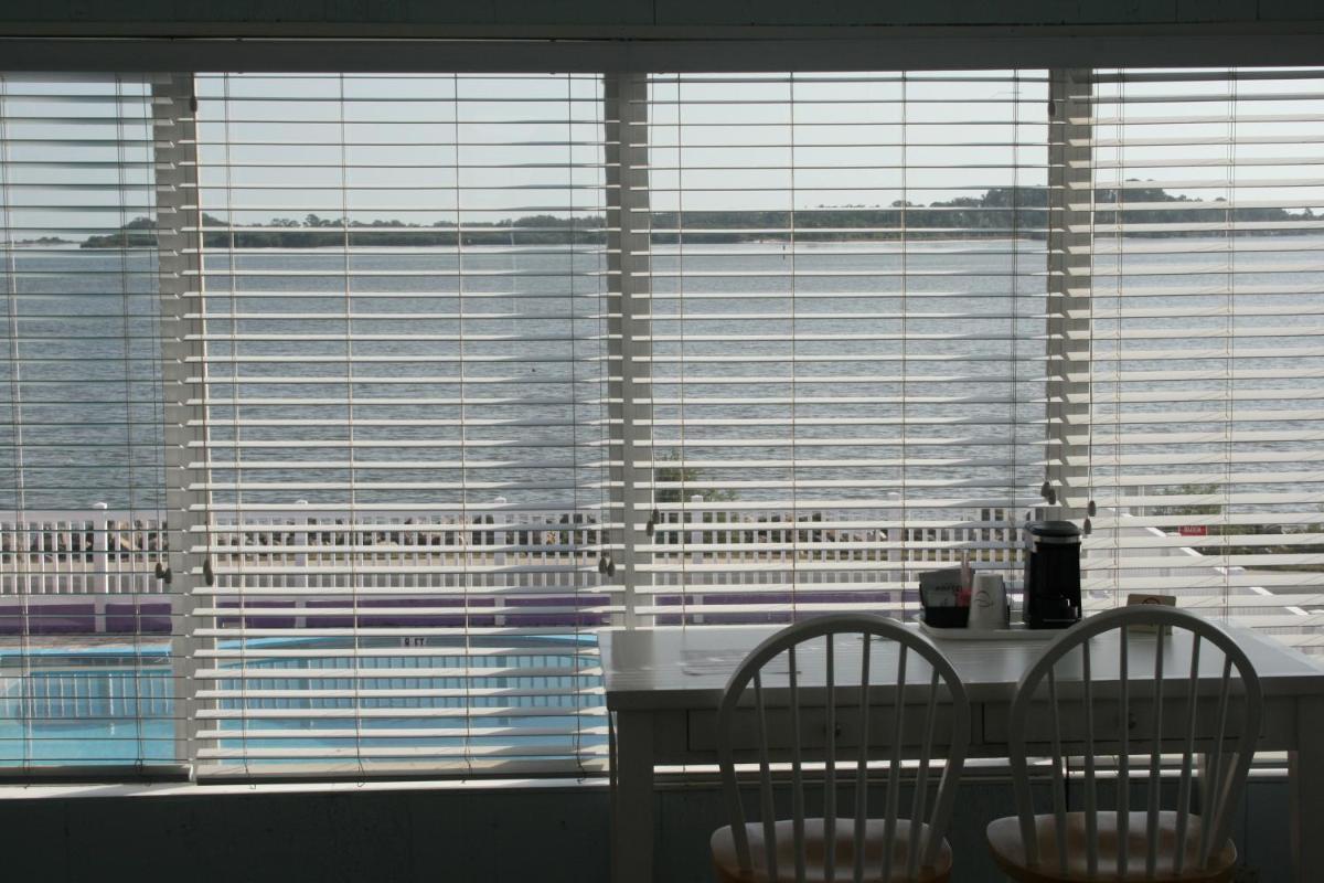 Beach Front Motel Cedar Key photo 32