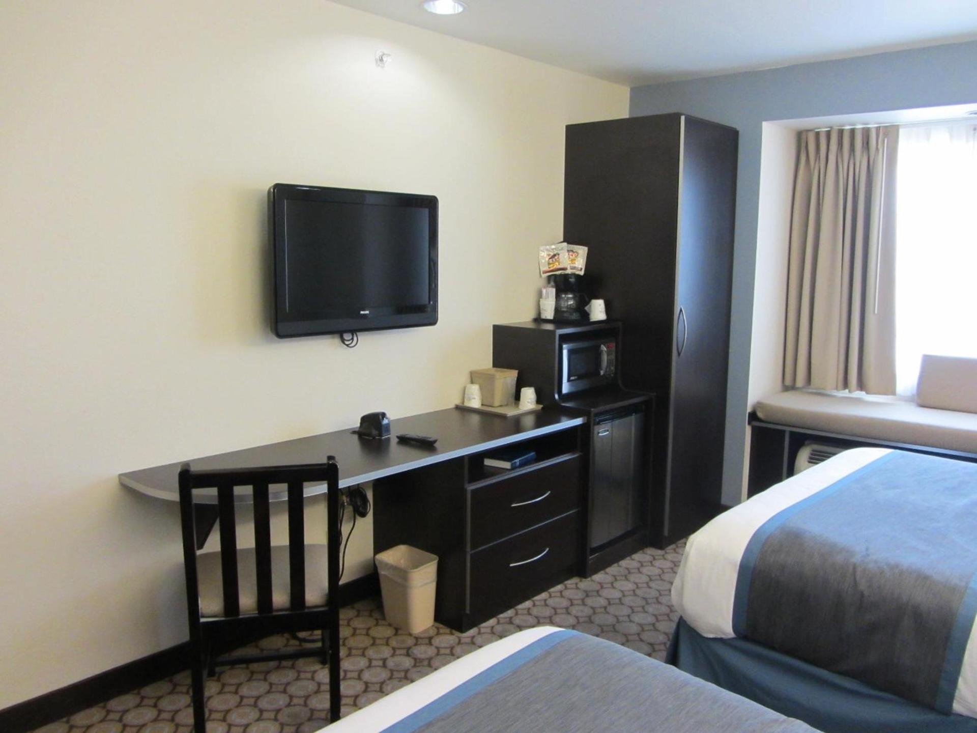 Microtel Inn and Suites San Angelo photo 18
