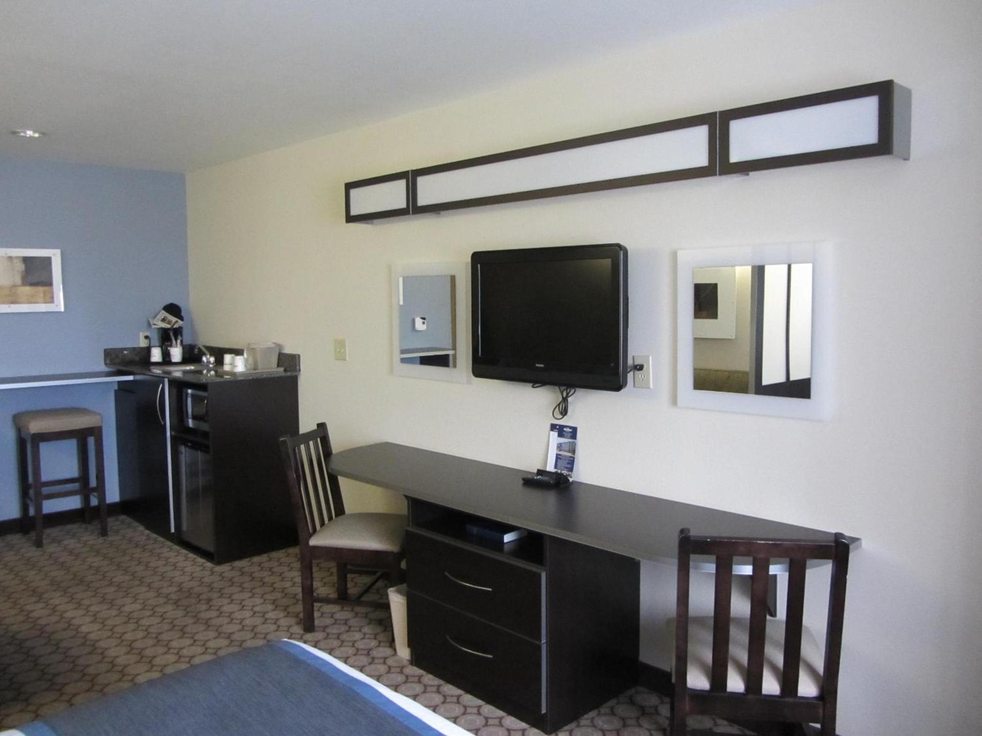 Microtel Inn and Suites San Angelo photo 20