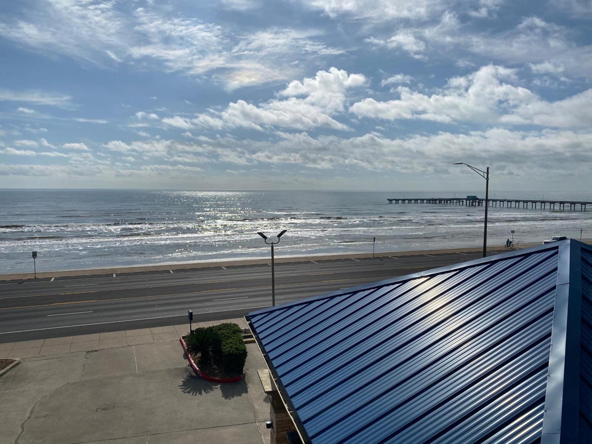 Galveston Beach Hotel photo 36