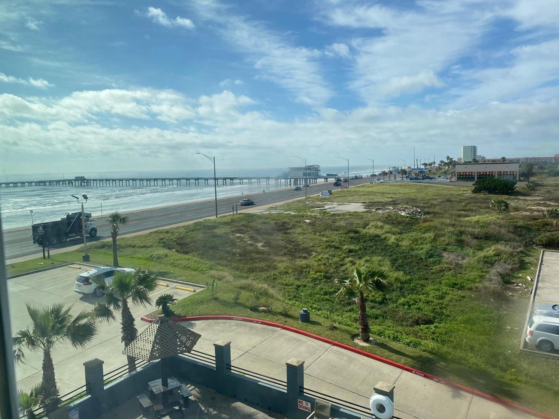 Galveston Beach Hotel photo 37