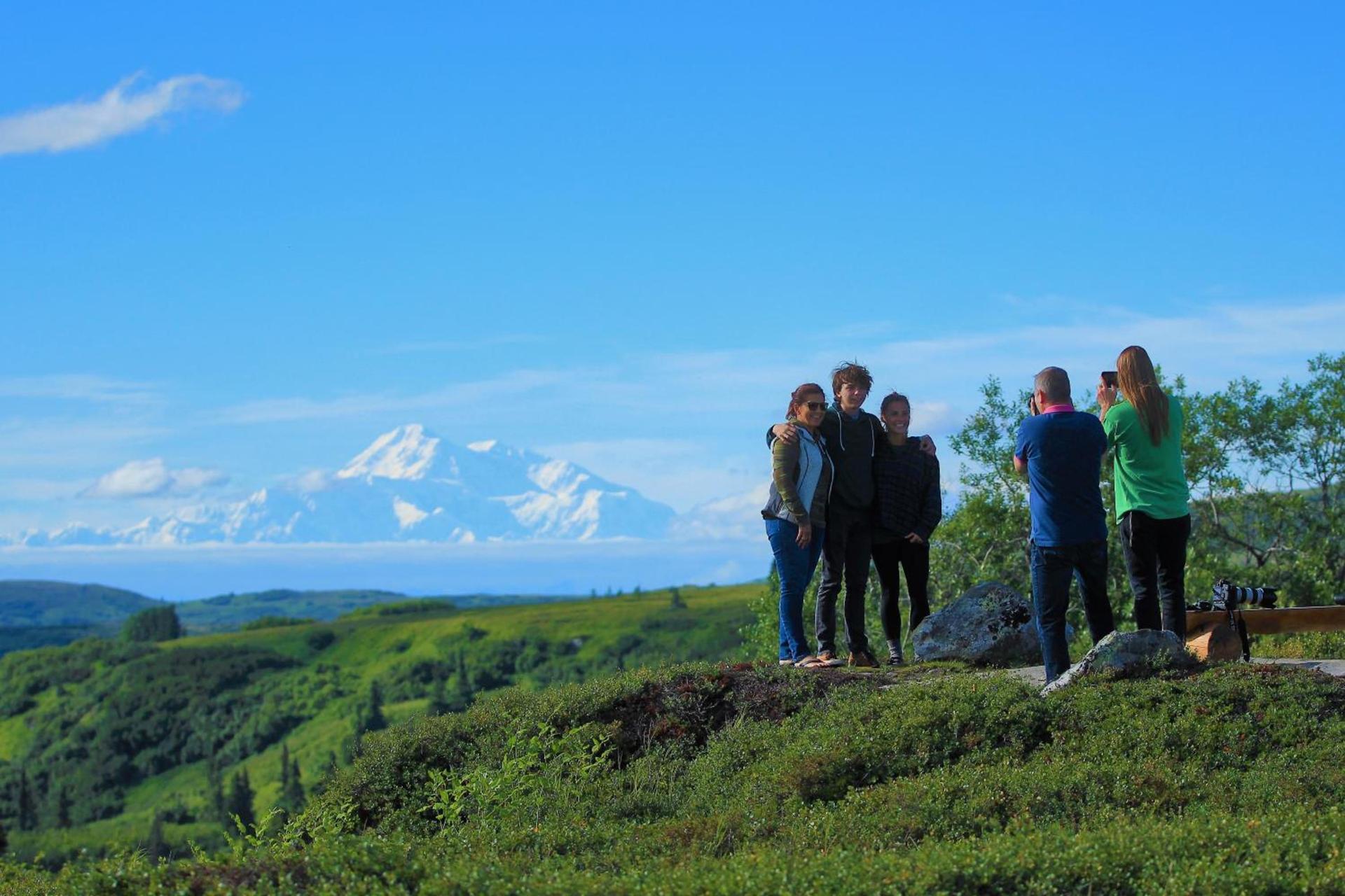 Caribou Lodge Alaska photo 2