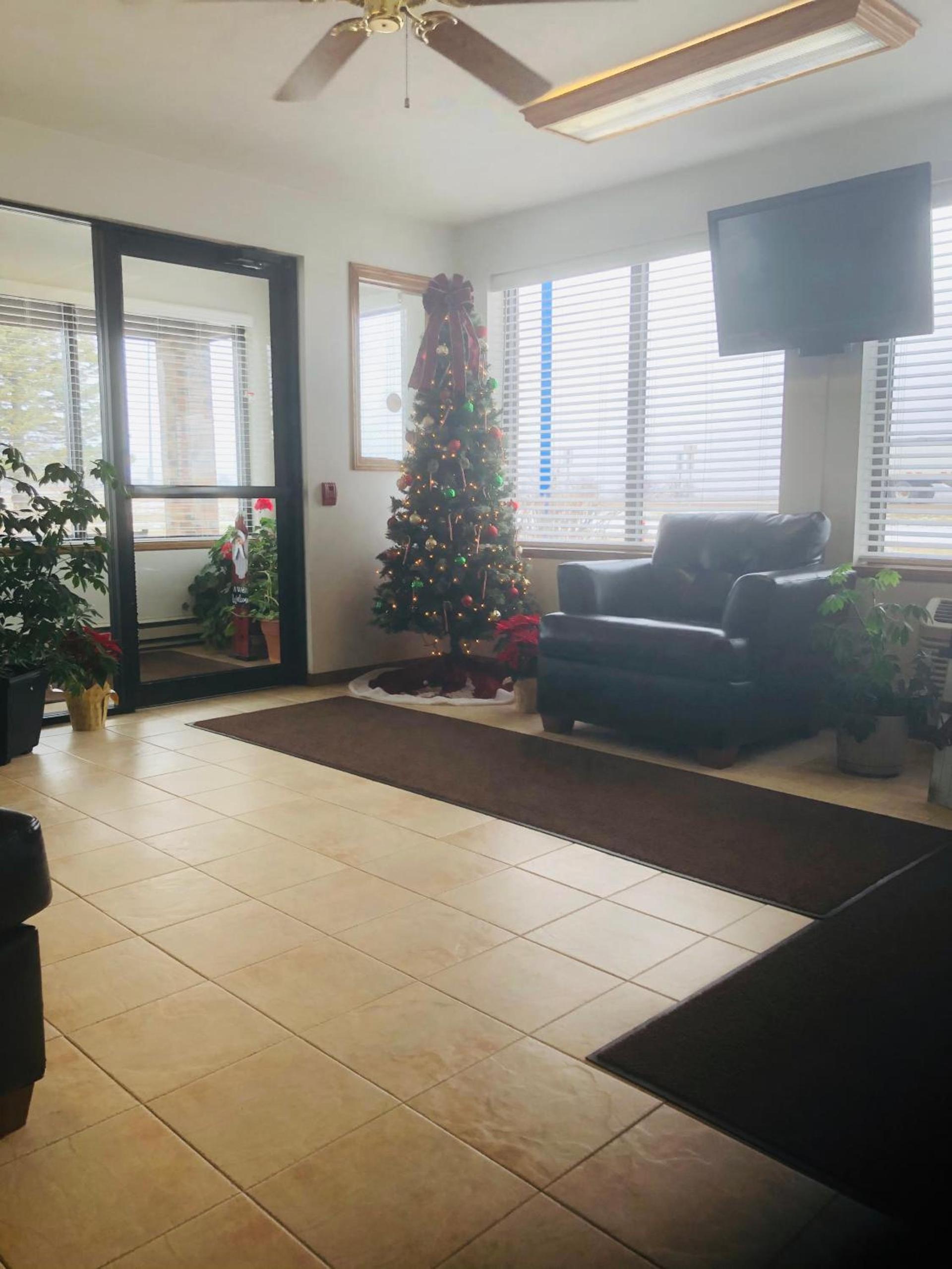 Americas Best Value Inn Onawa photo 15