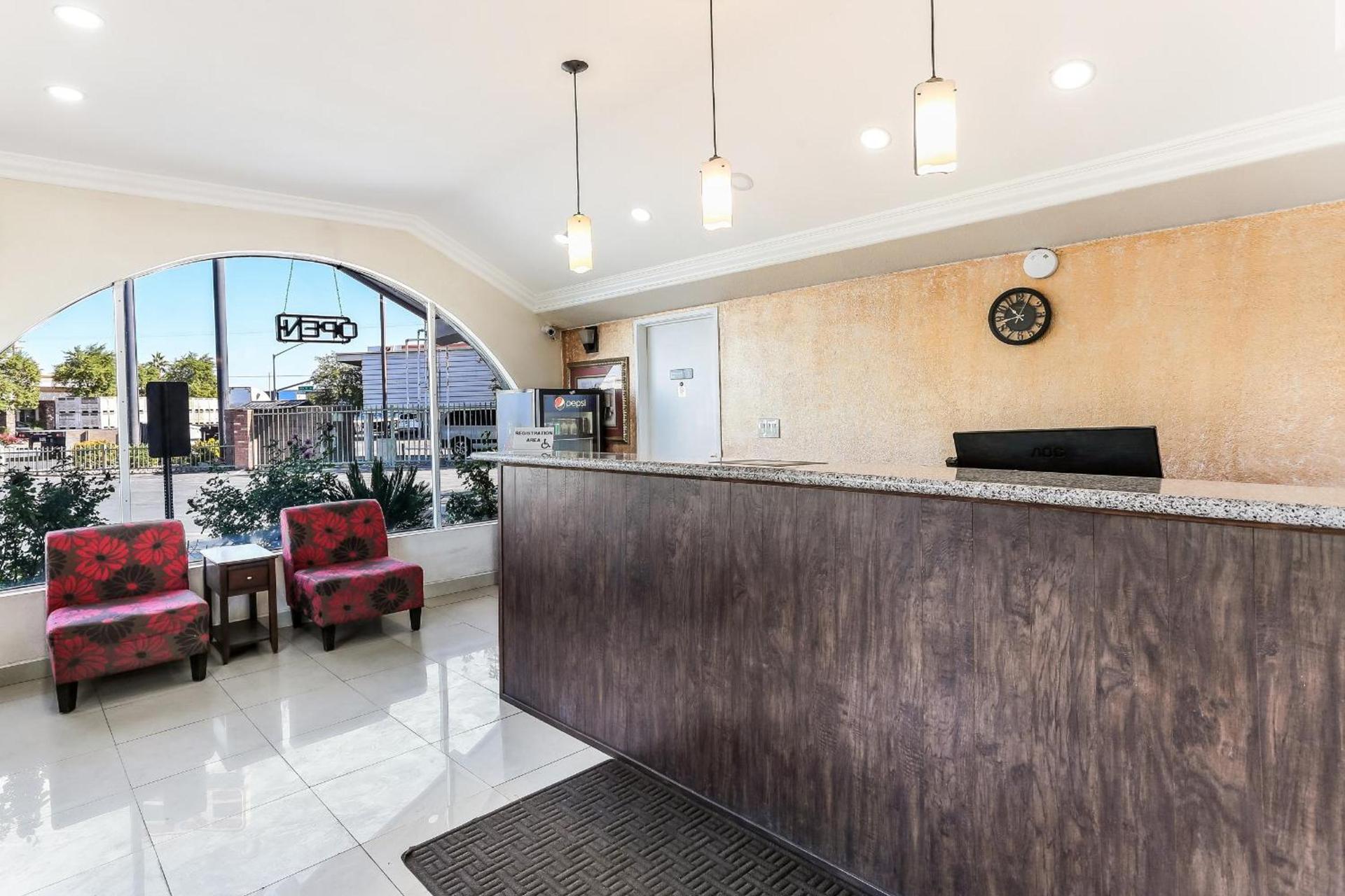 Americas Best Value Inn and Suites El Centro photo 22