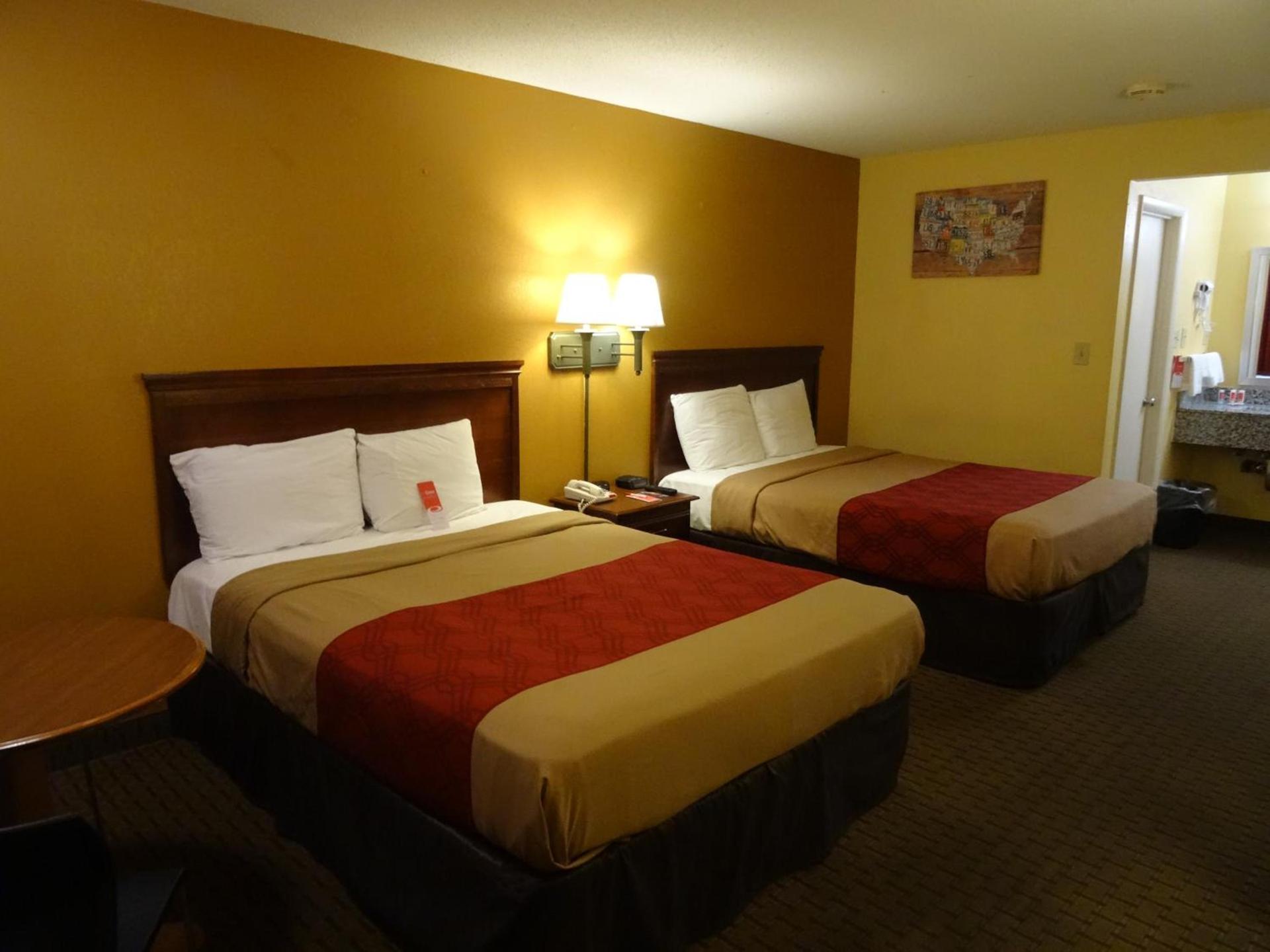 Econo Lodge Fredericksburg near I-95 photo 24