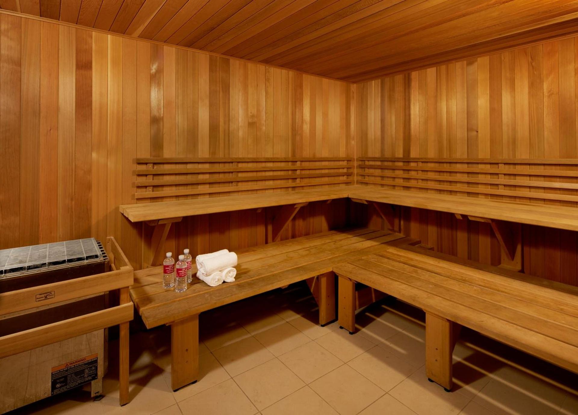 Crowne Plaza Cabana Hotel by IHG photo 57
