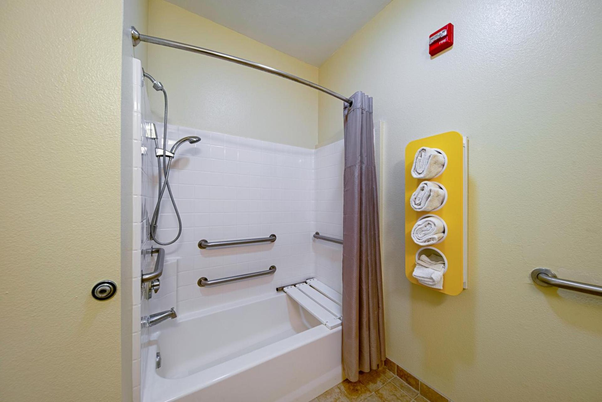 Motel 6-Rhome, TX photo 31