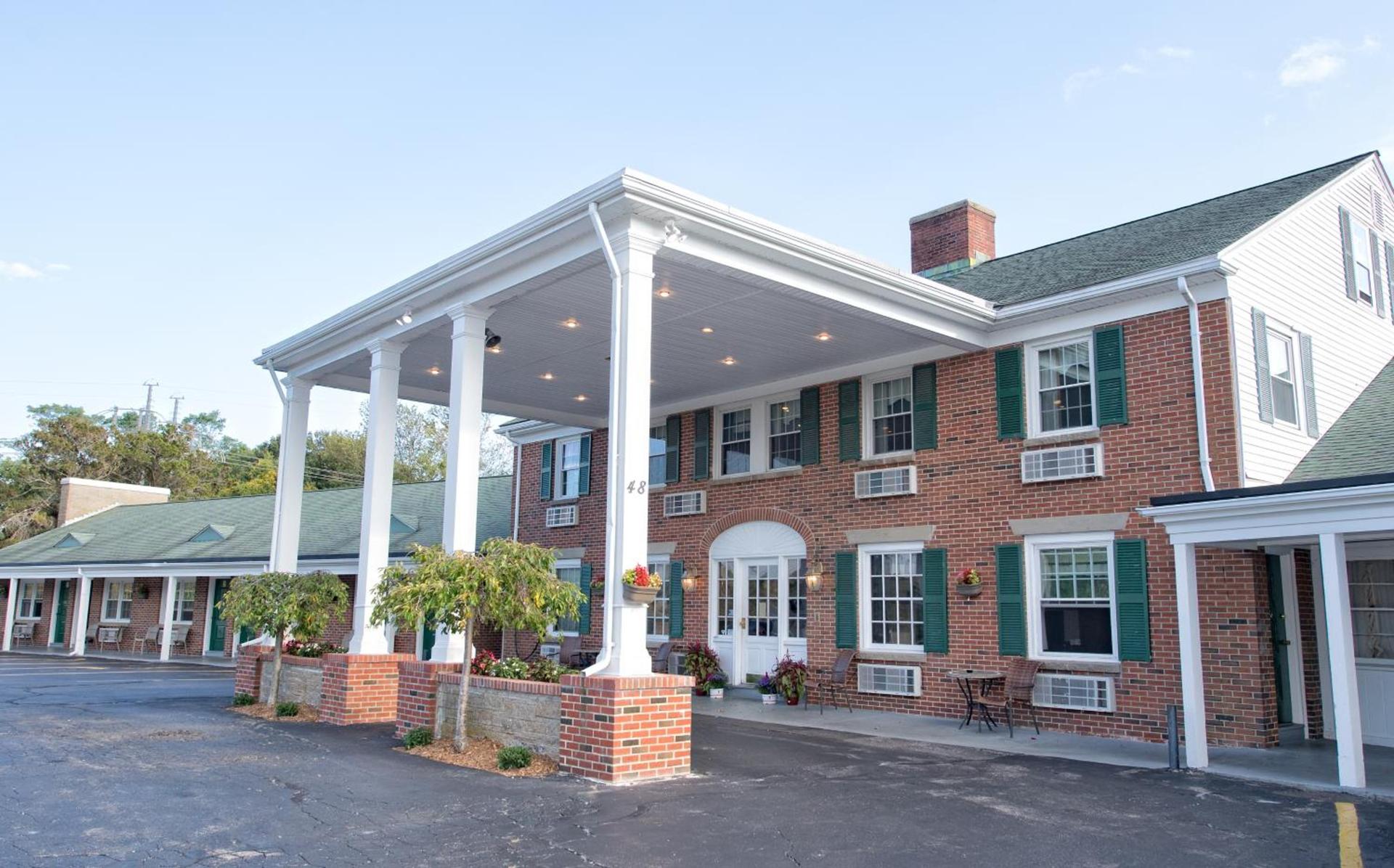 Colonial Inn Seekonk photo 20