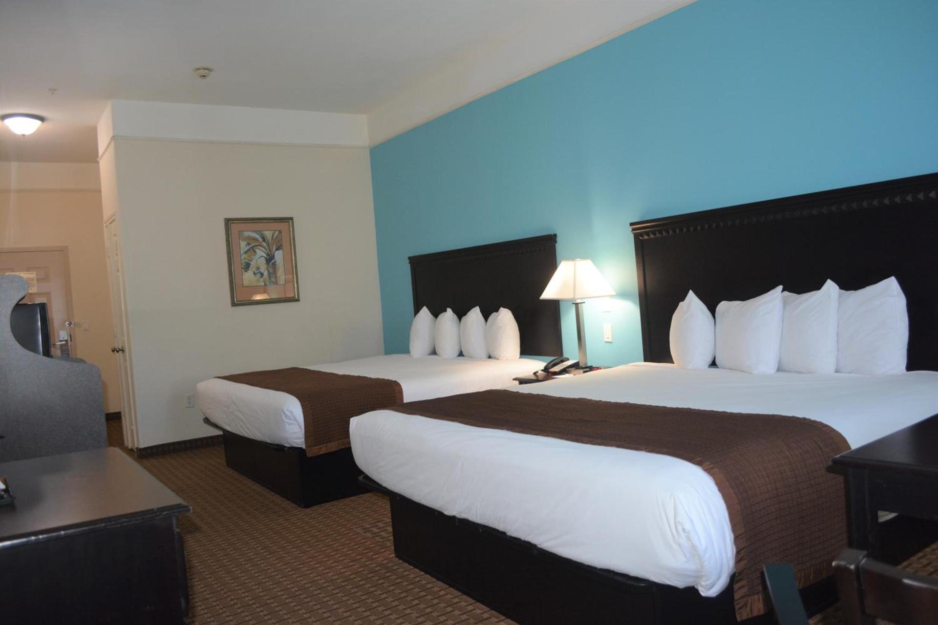 Baymont by Wyndham Galveston photo 17