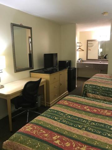 WESTERN MOTEL photo 2