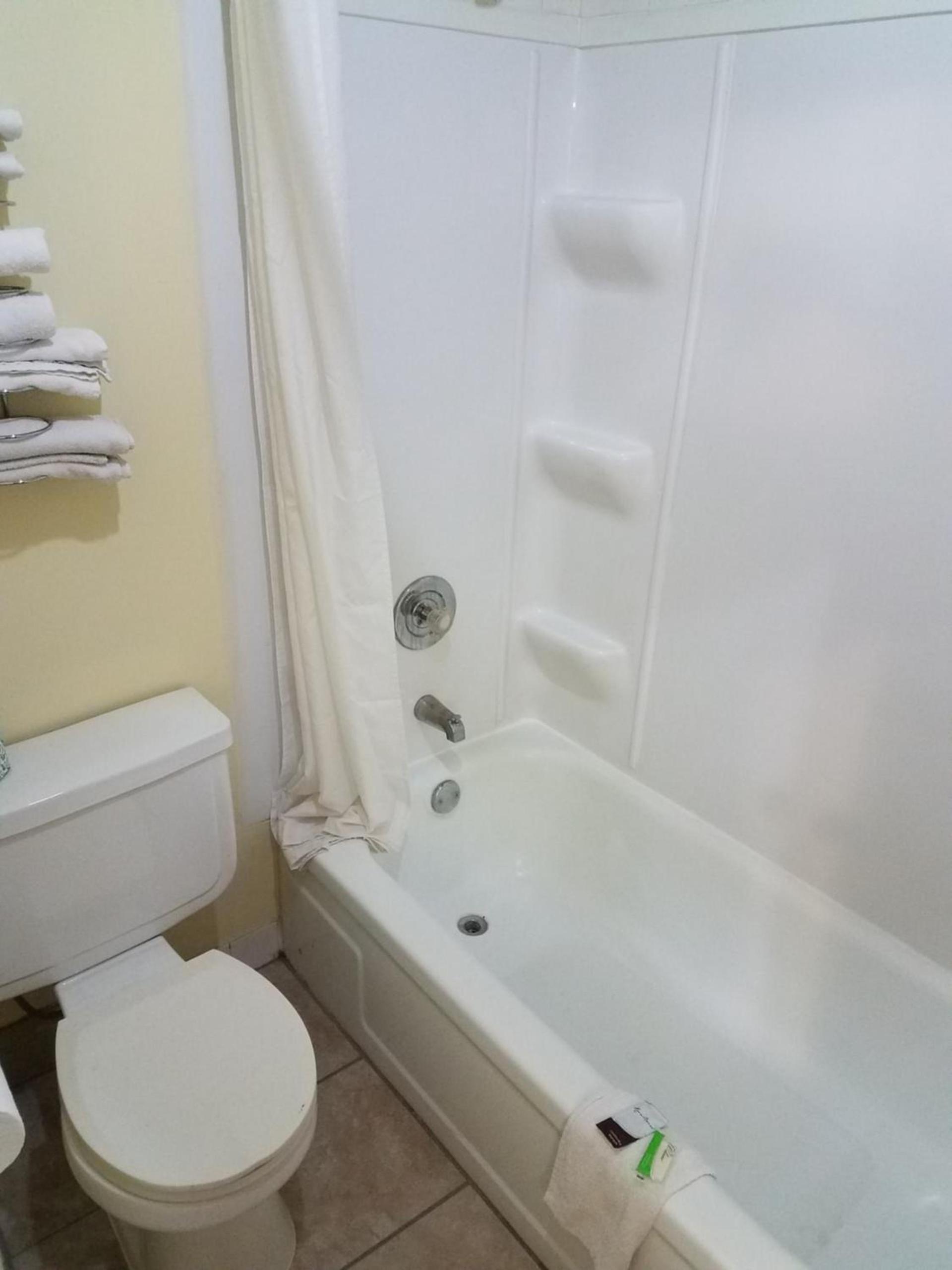 Western Inn South photo 9