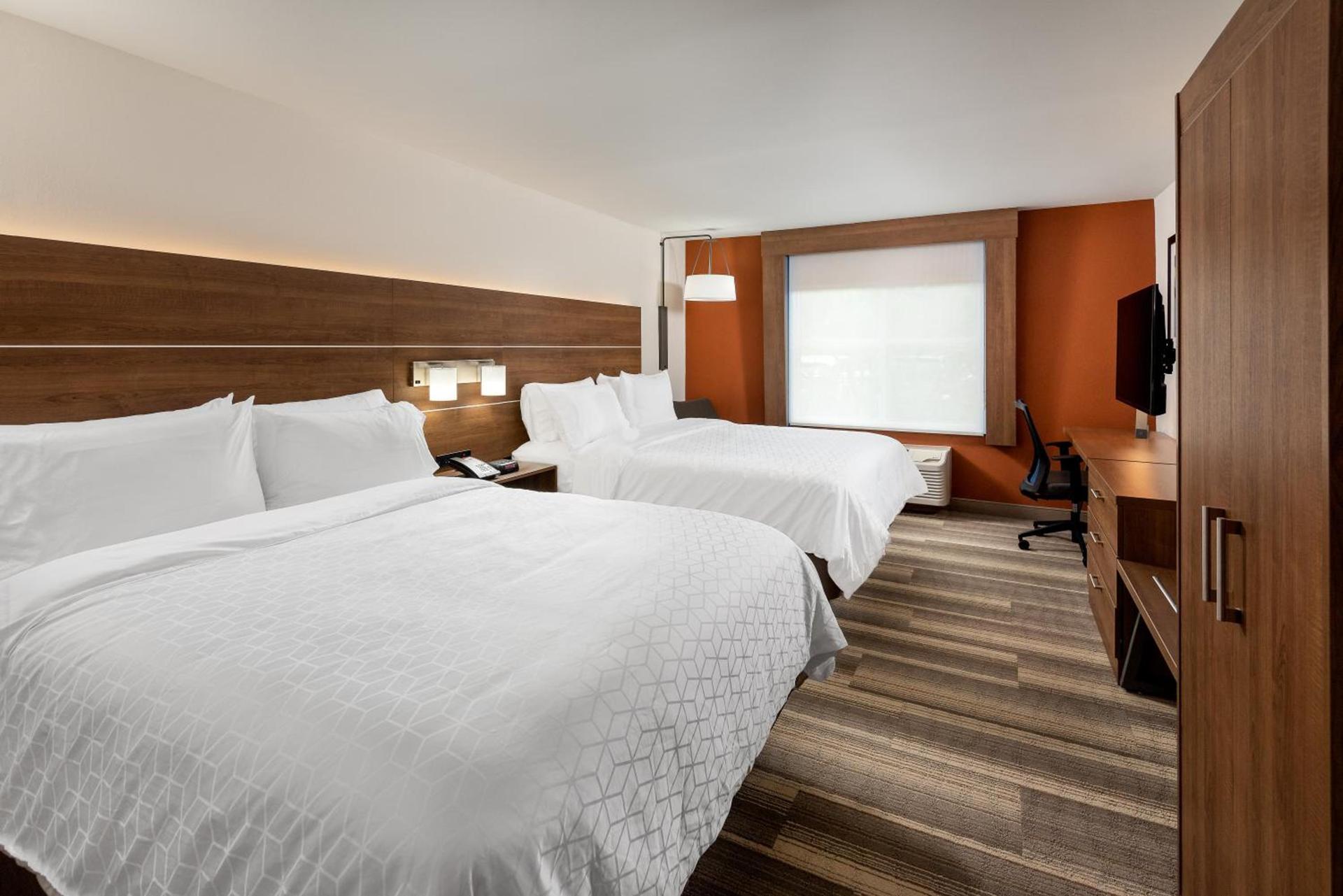 Holiday Inn Express Chapel Hill by IHG photo 38