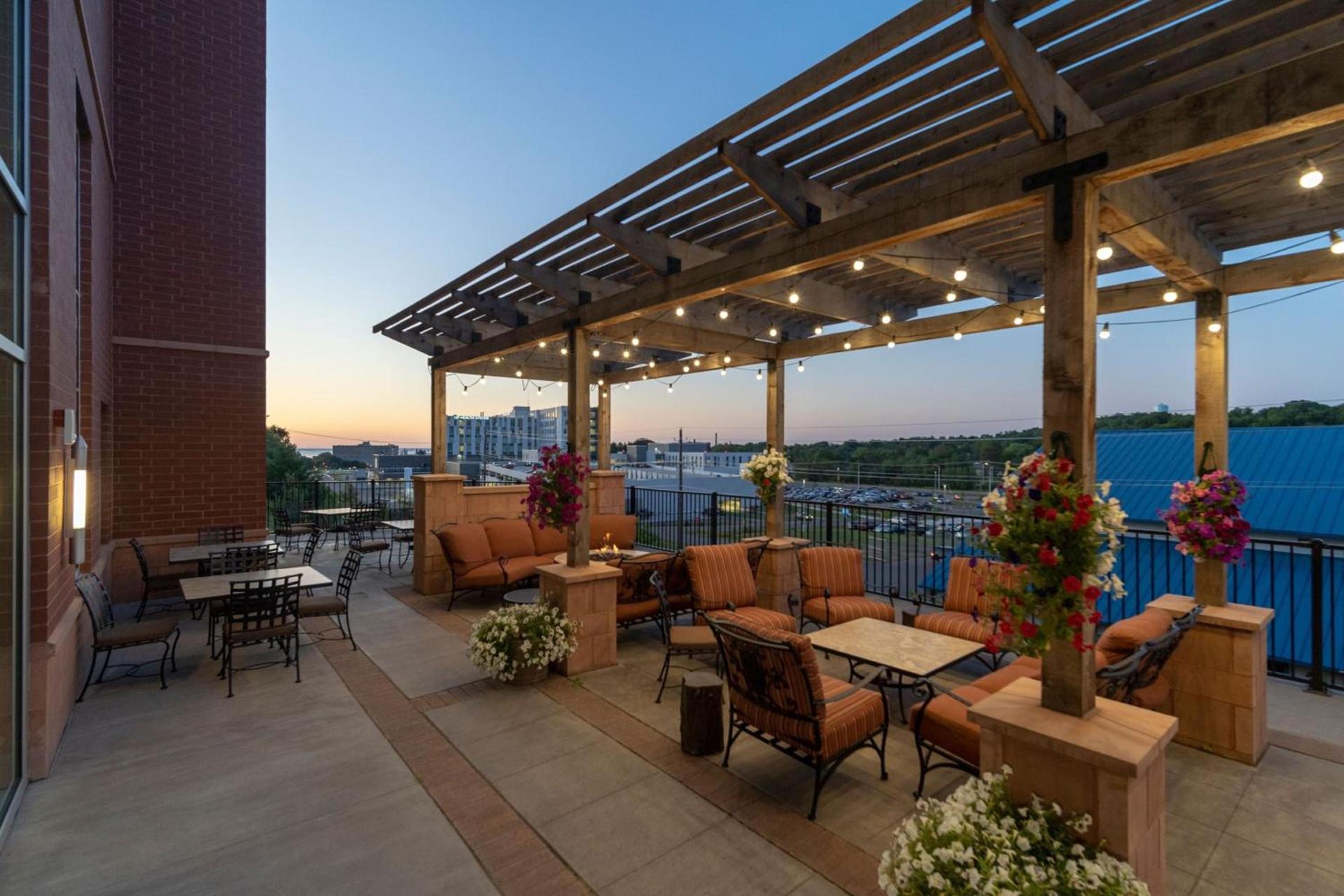 Staybridge Suites Marquette by IHG photo 67