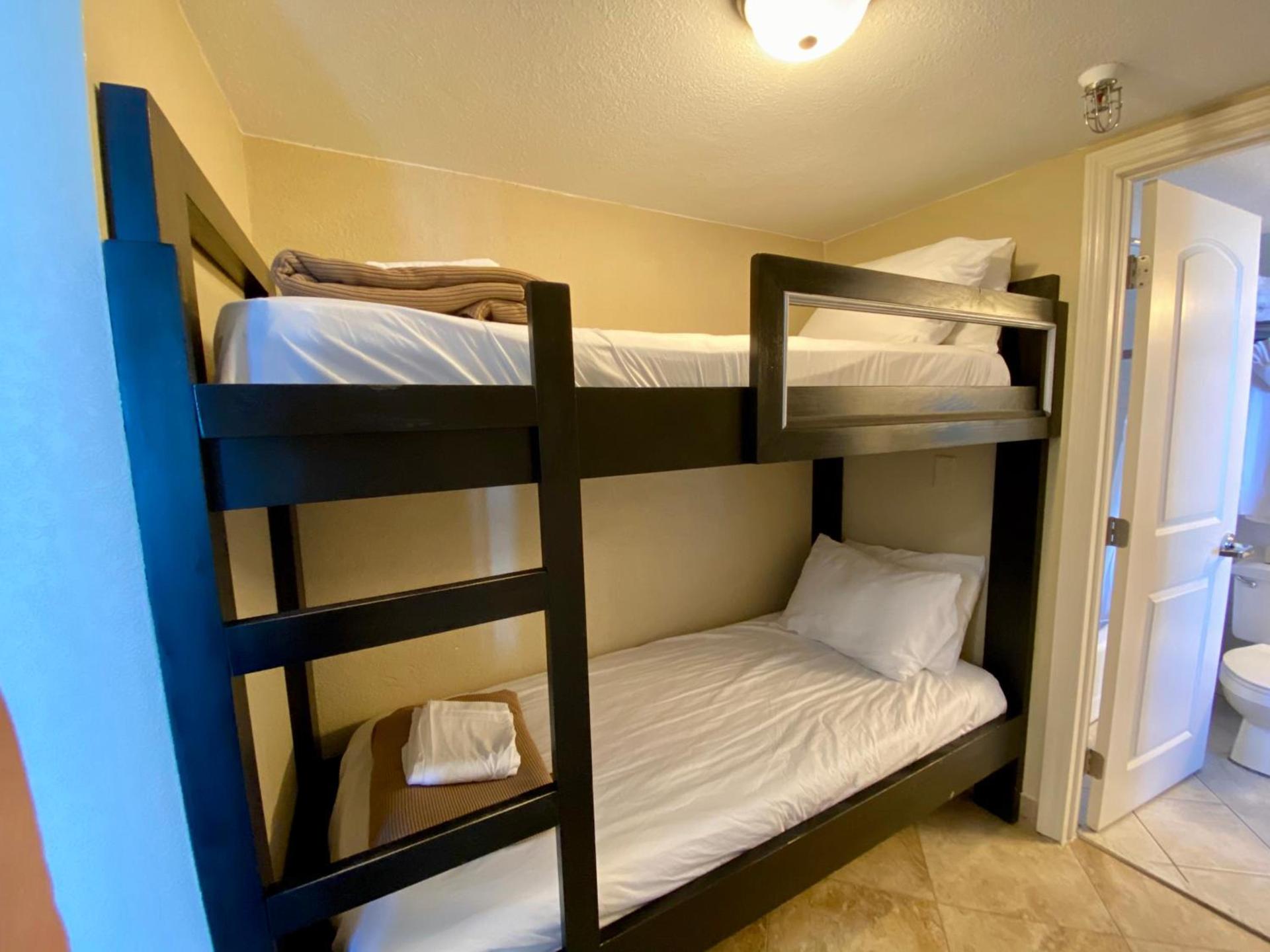 Radisson Suite Hotel Oceanfront photo 62