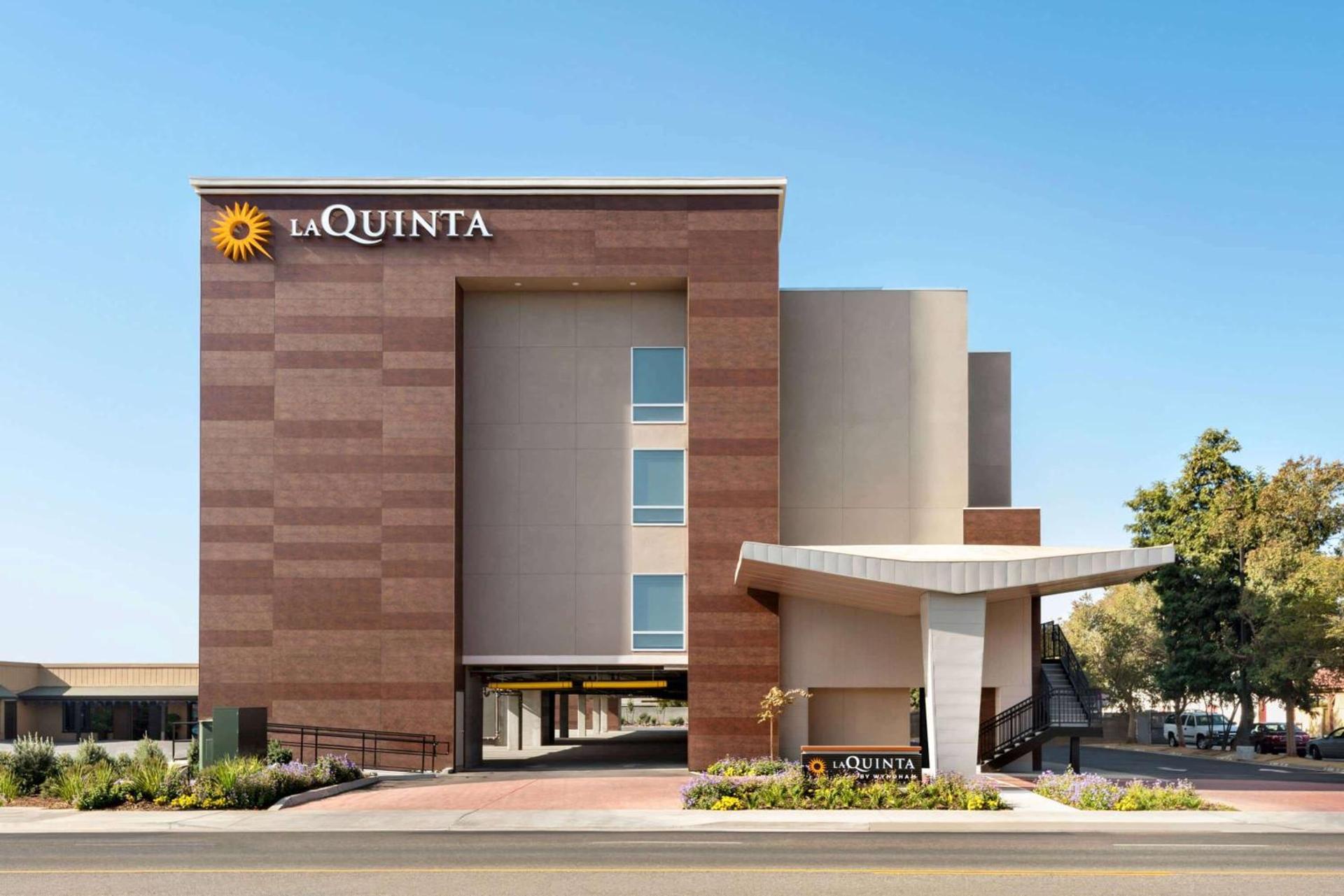 La Quinta by Wyndham Clovis CA photo 4