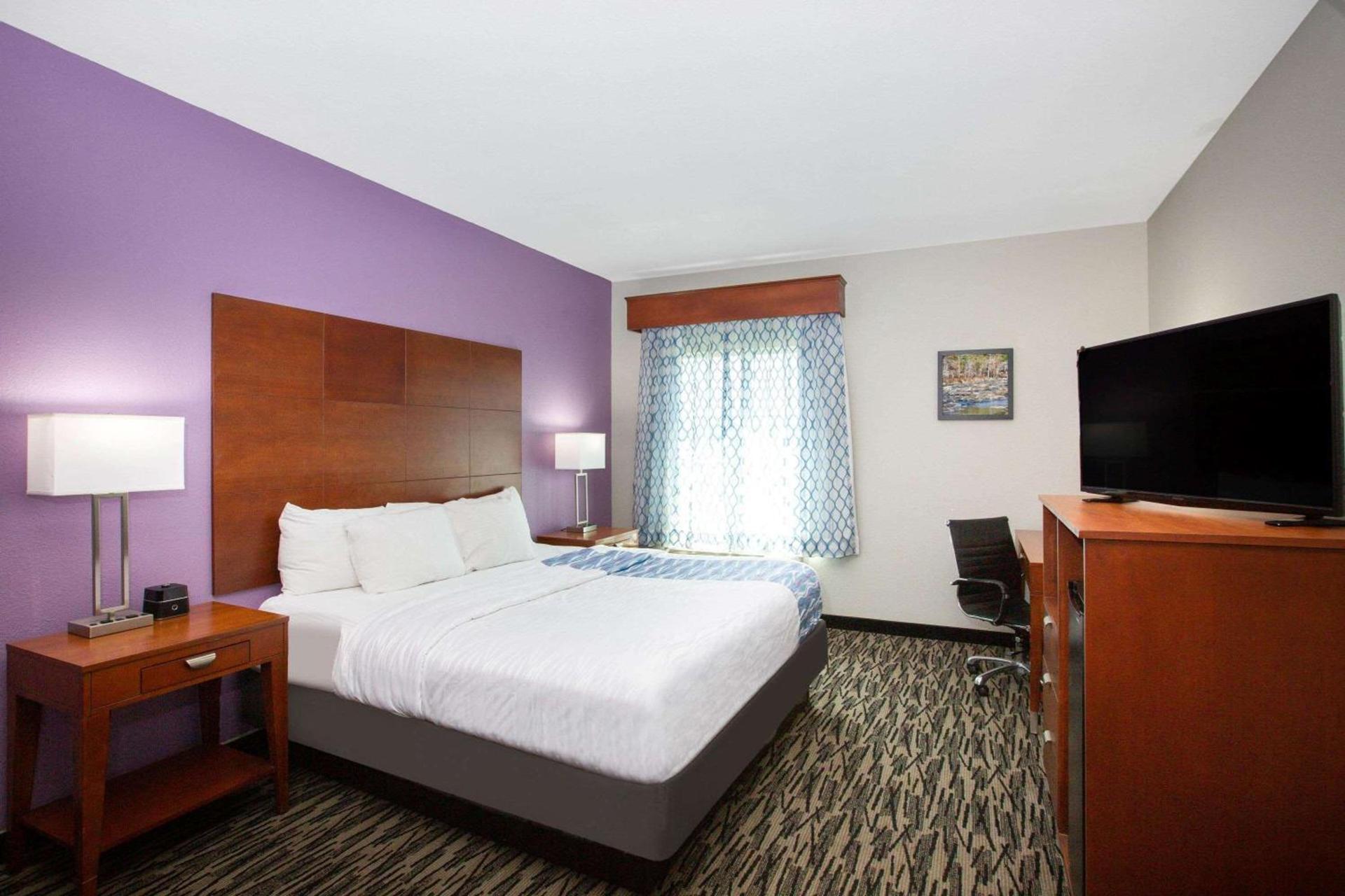 La Quinta by Wyndham Tupelo photo 24