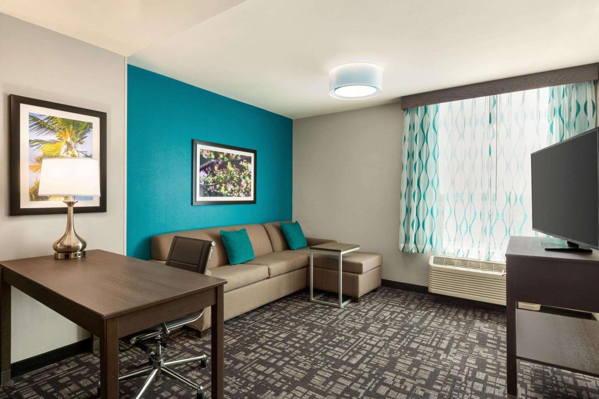La Quinta by Wyndham Gainesville photo 16