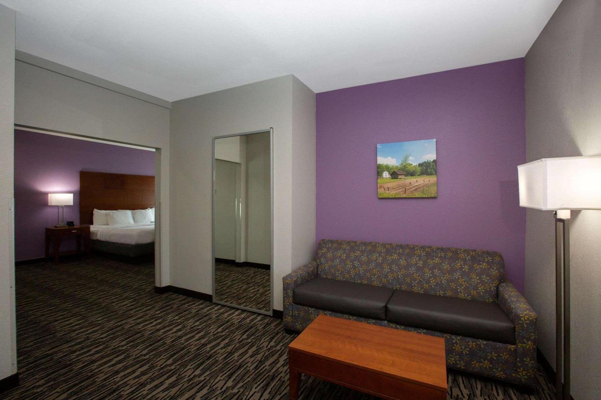 La Quinta by Wyndham Tupelo photo 25