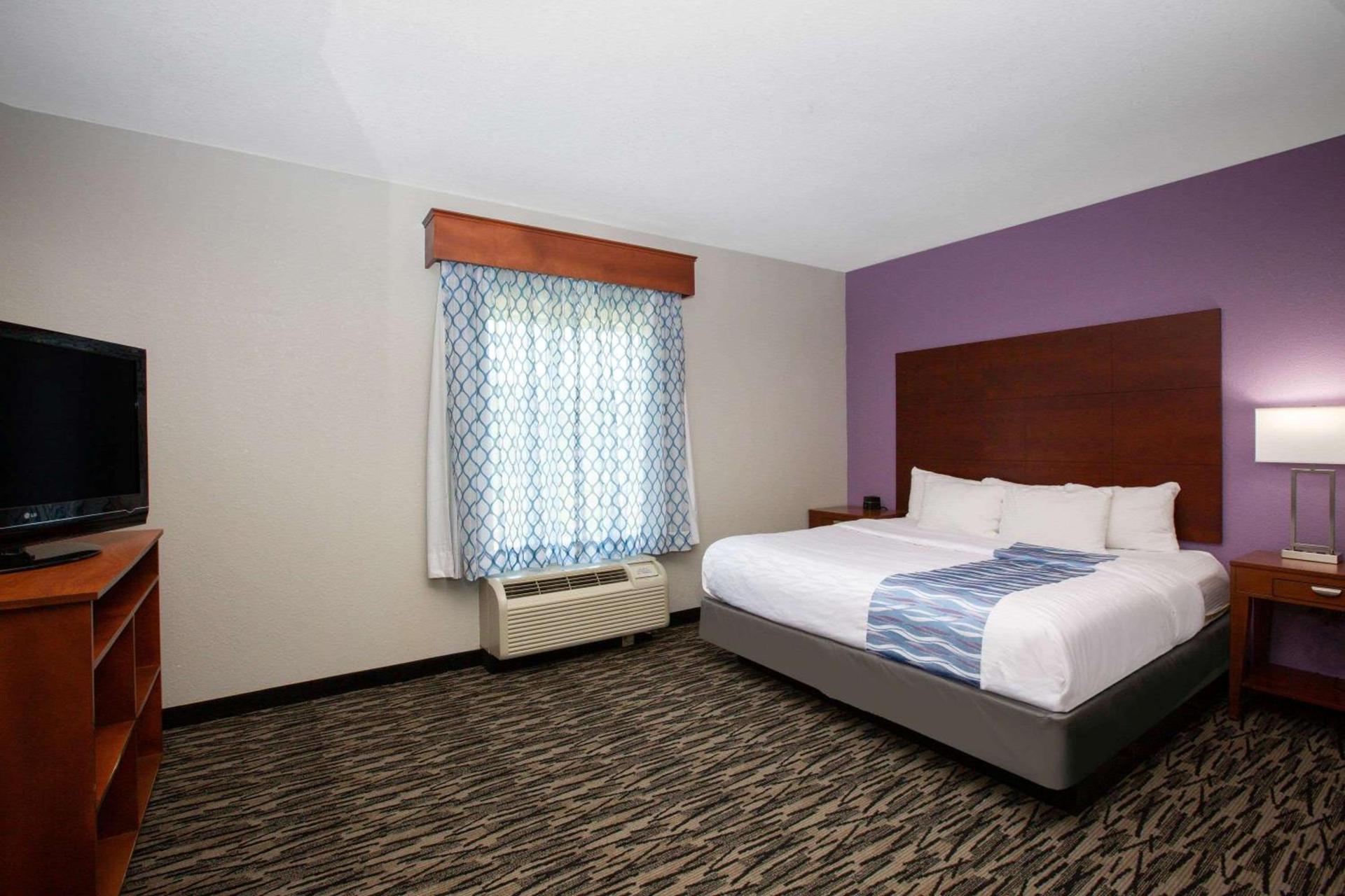 La Quinta by Wyndham Tupelo photo 23