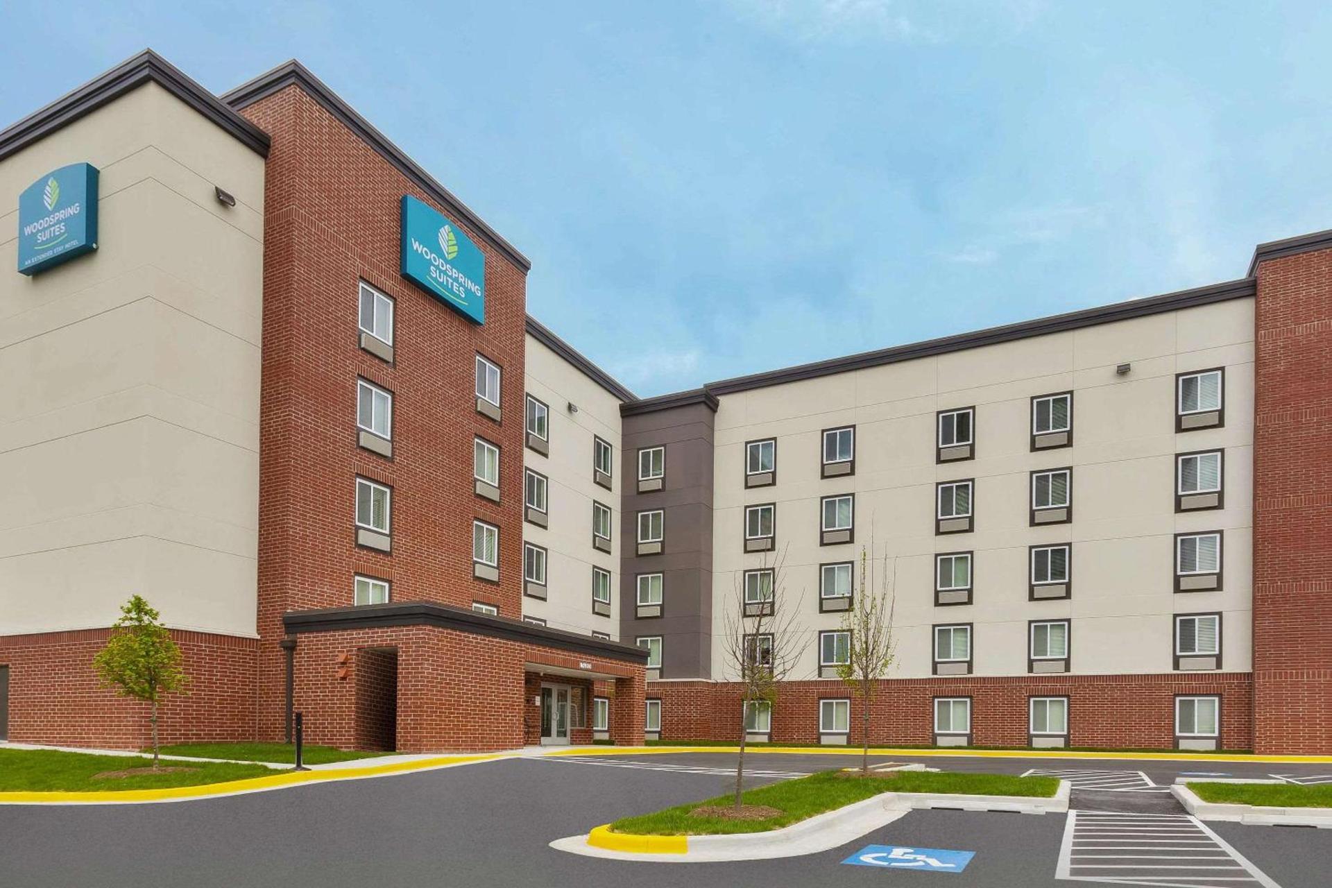 WoodSpring Suites Washington DC Northeast Greenbelt photo 2