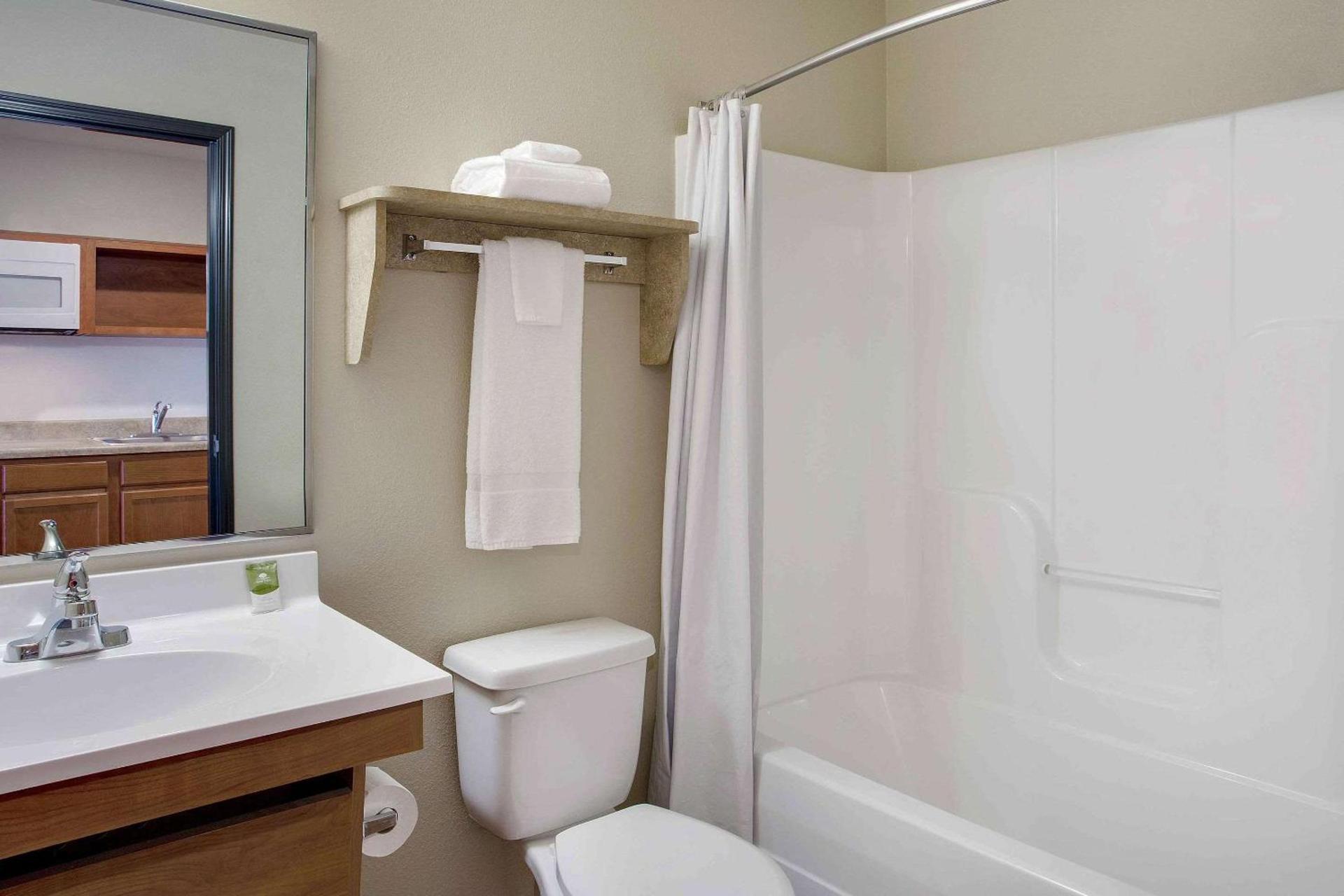 WoodSpring Suites Frederick I-70 photo 13