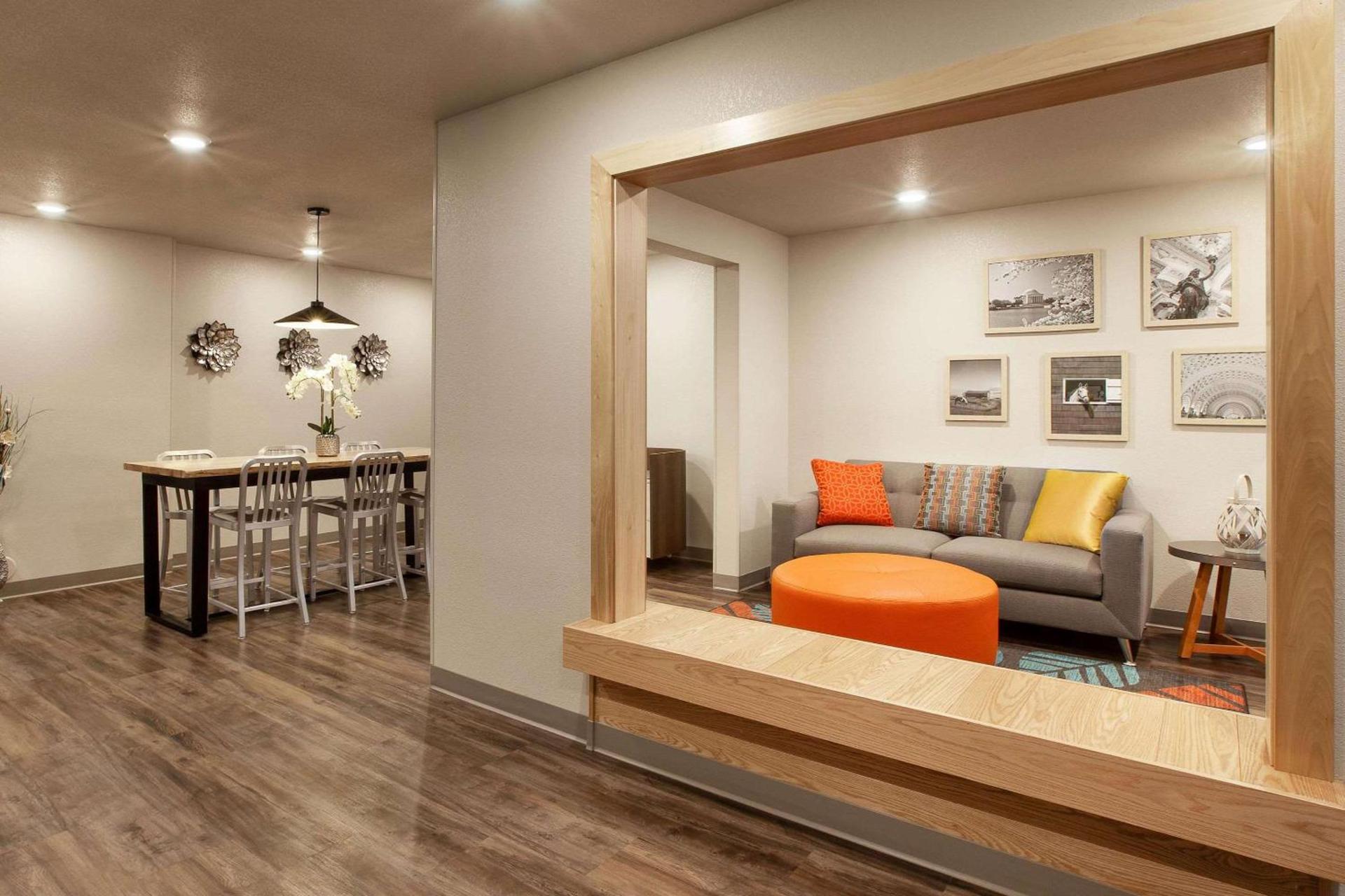 WoodSpring Suites Washington DC Northeast Greenbelt photo 5